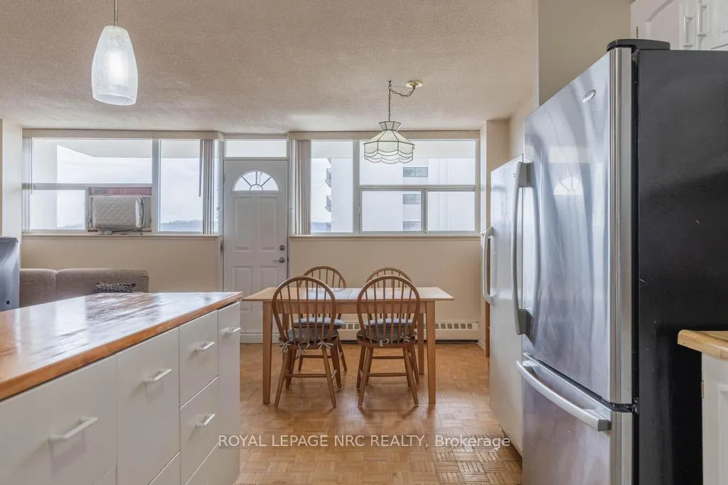 Photo 4 of Unit 601, 215 Glenridge Avenue, St. Catharines, Glendale/Glenridge — HOMEH