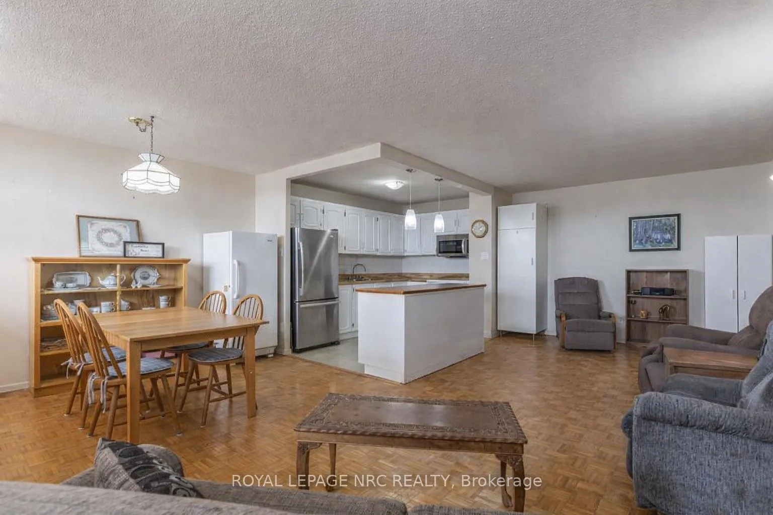 Photo 5 of Unit 601, 215 Glenridge Avenue, St. Catharines, Glendale/Glenridge — HOMEH