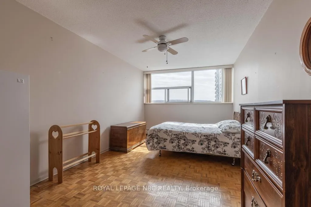 Photo 13 of Unit 601, 215 Glenridge Avenue, St. Catharines, Glendale/Glenridge — HOMEH
