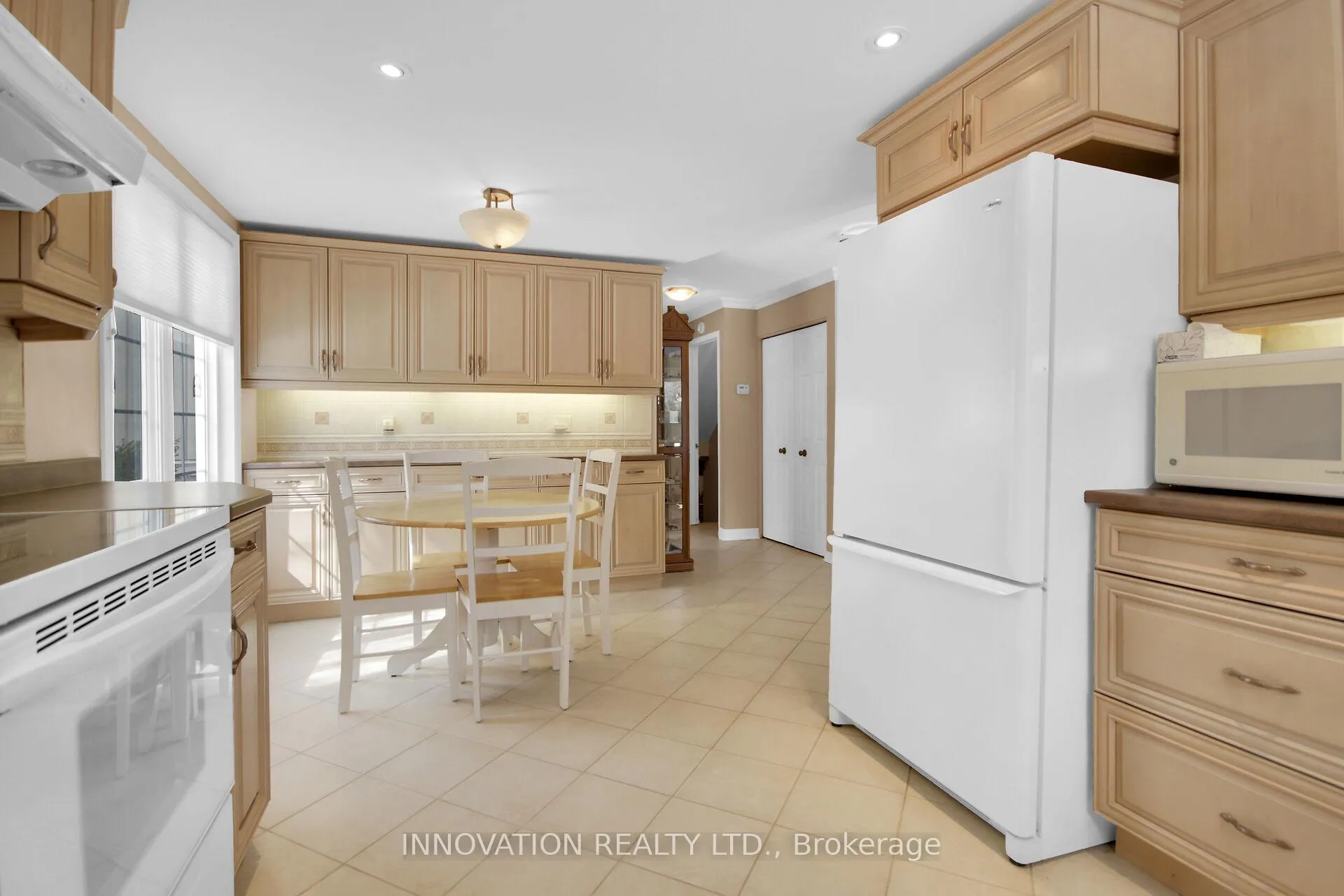 Photo 11 of 3024 Uplands Drive, Ottawa, Hunt Club — HOMEH