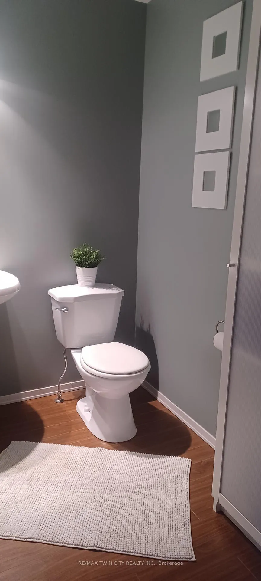 Photo 6 of Unit 12, 54 Green Valley Drive, Kitchener — HOMEH