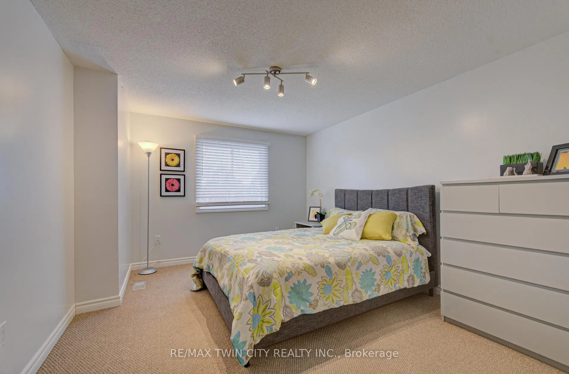 Photo 18 of Unit 12, 54 Green Valley Drive, Kitchener — HOMEH