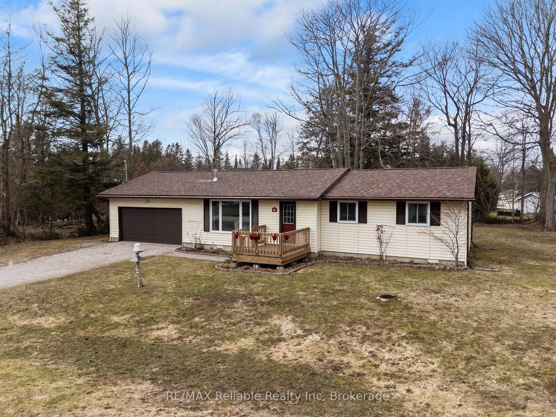 Photo 1 of 314 Tyendinaga Road, Huron-Kinloss — HOMEH