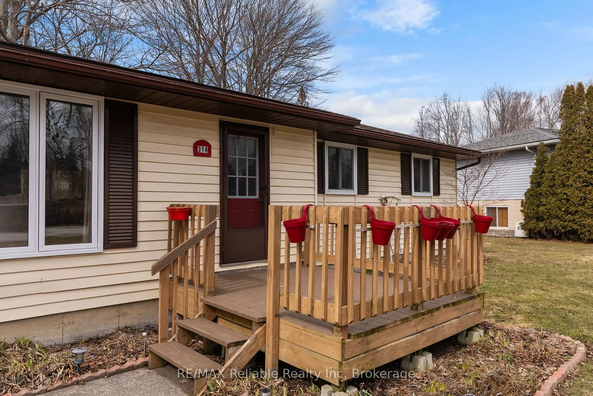 Photo 5 of 314 Tyendinaga Road, Huron-Kinloss — HOMEH