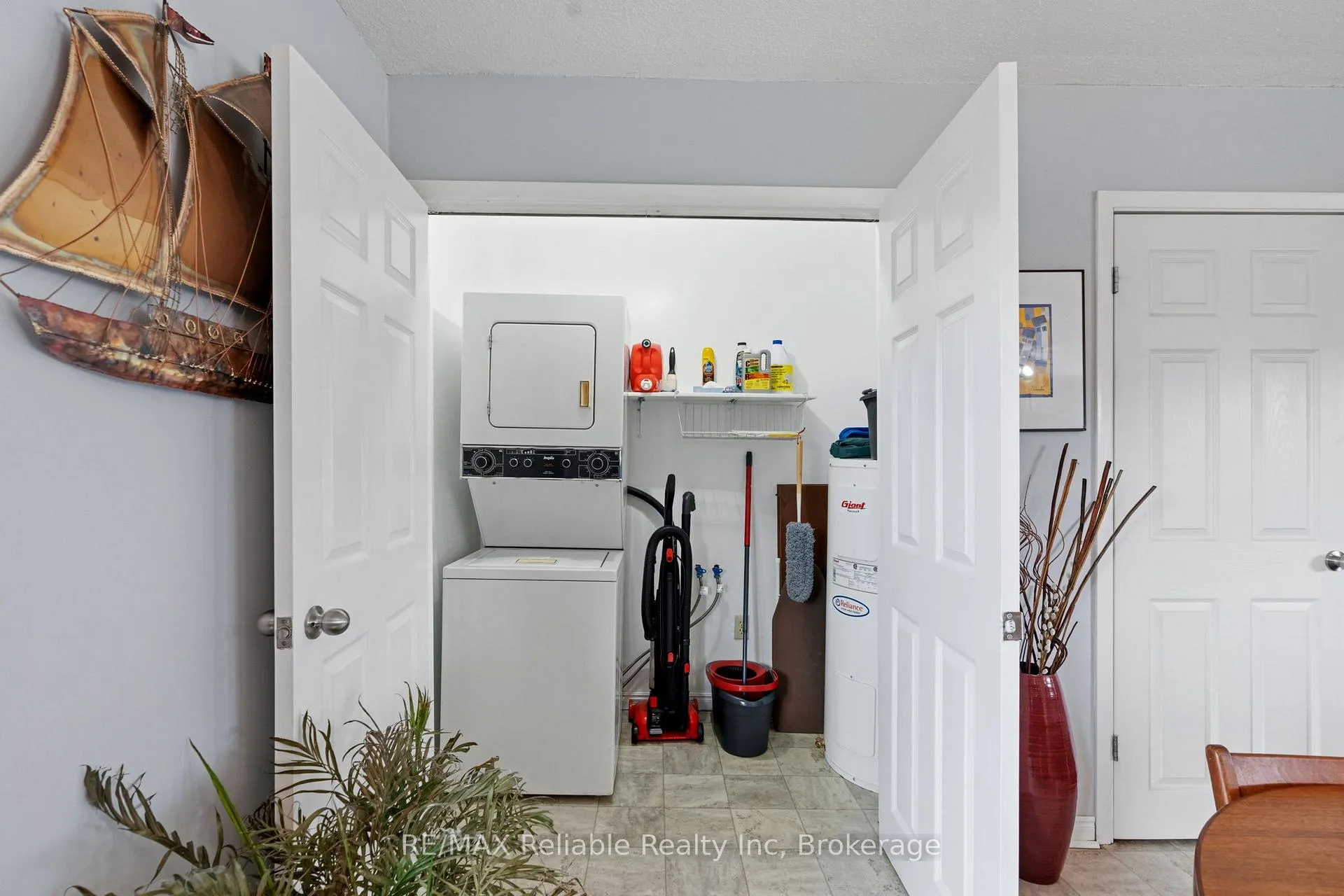 Photo 17 of 314 Tyendinaga Road, Huron-Kinloss — HOMEH