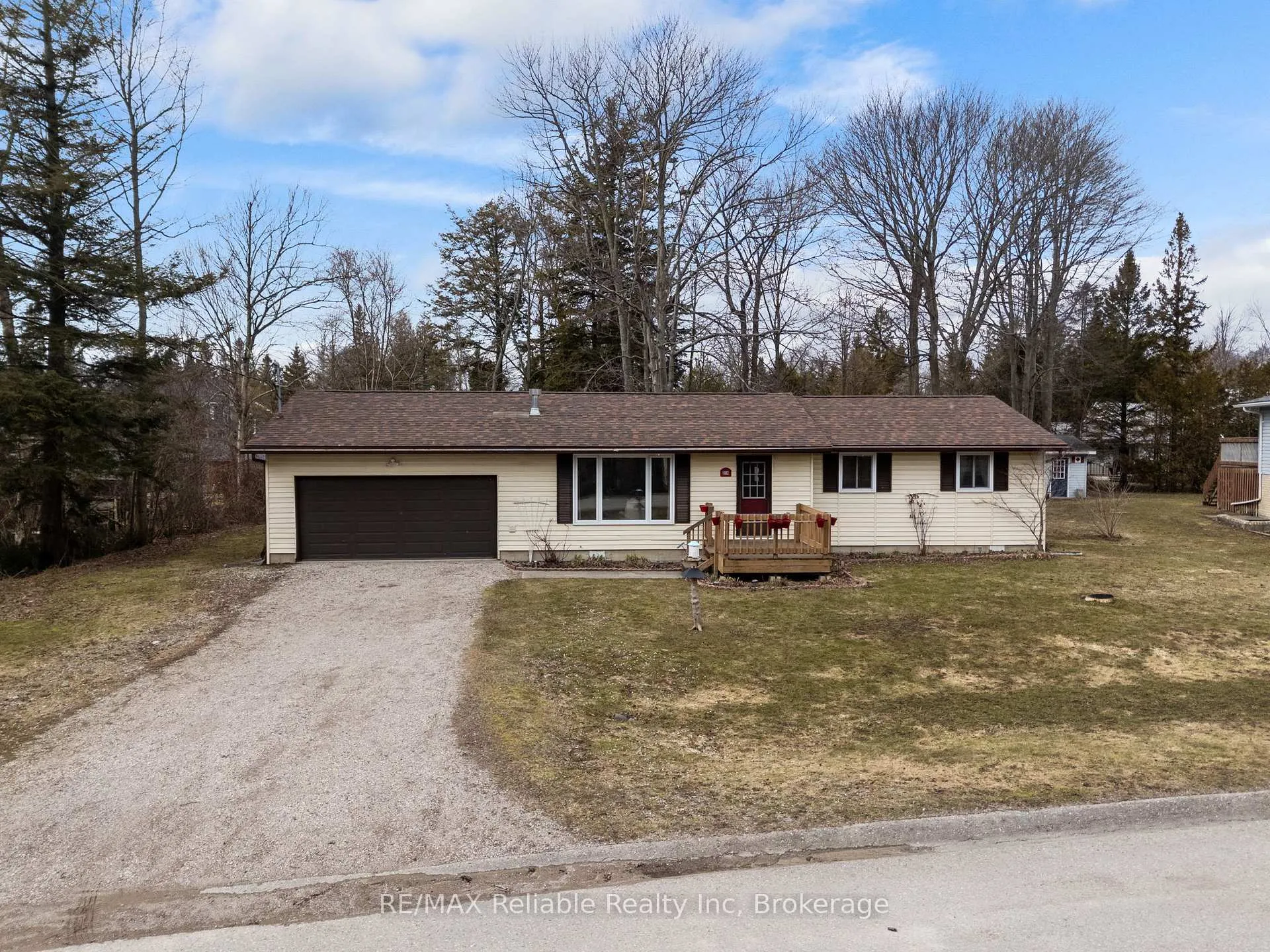 Photo 34 of 314 Tyendinaga Road, Huron-Kinloss — HOMEH