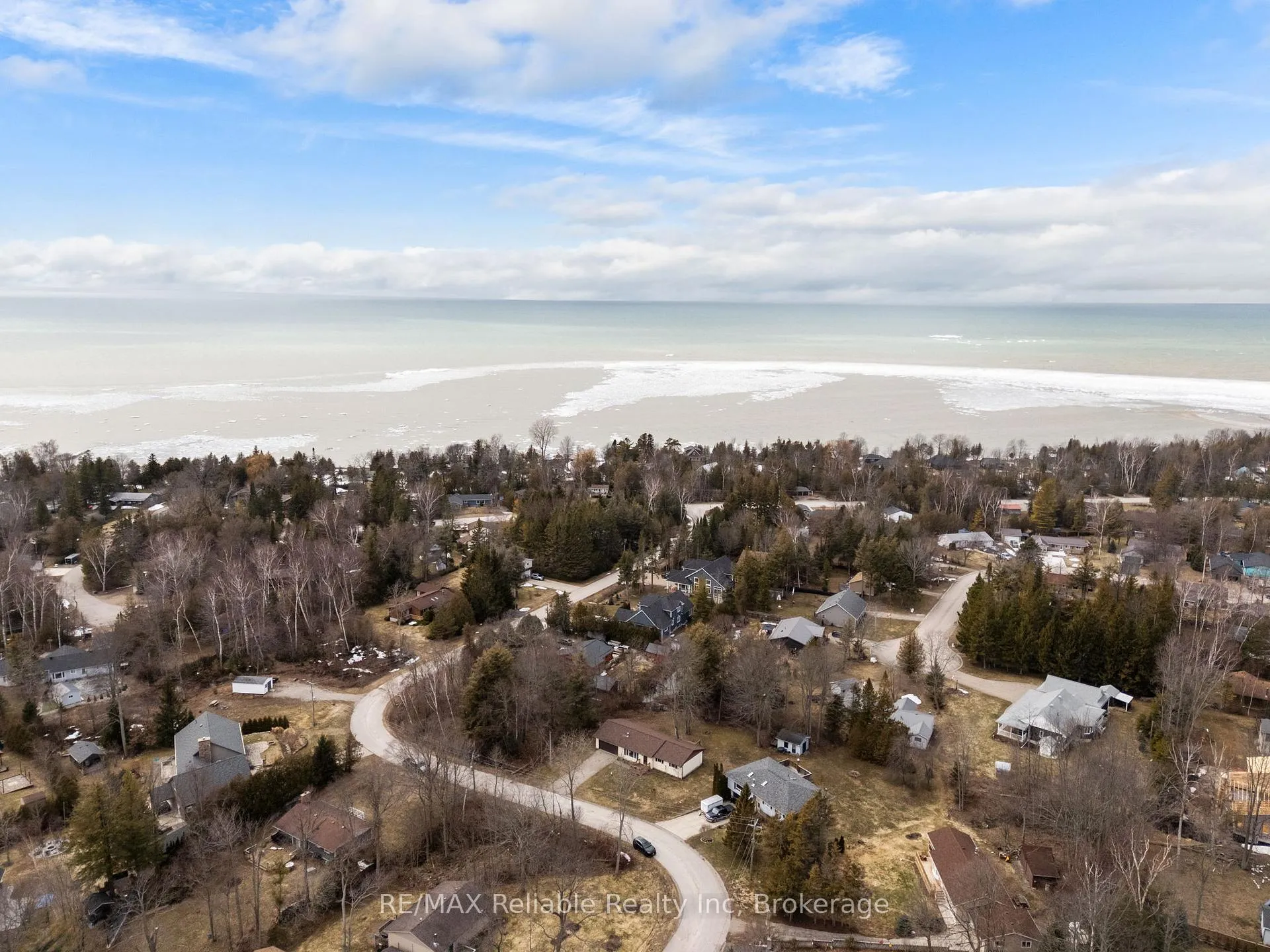 Photo 37 of 314 Tyendinaga Road, Huron-Kinloss — HOMEH