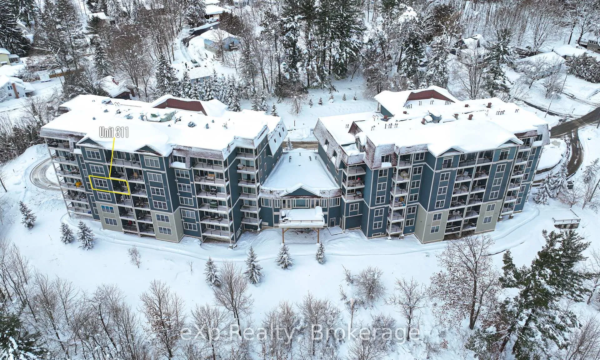 Photo 3 of Unit B/311, 10 Kimberley Avenue, Bracebridge, Macaulay — HOMEH
