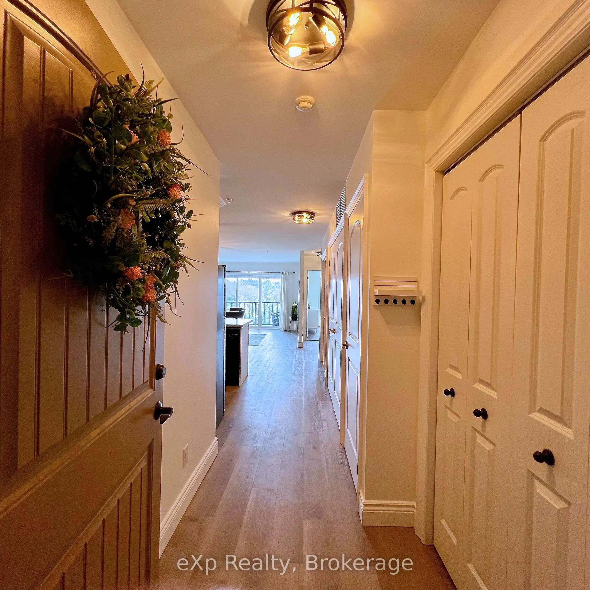 Photo 5 of Unit B/311, 10 Kimberley Avenue, Bracebridge, Macaulay — HOMEH