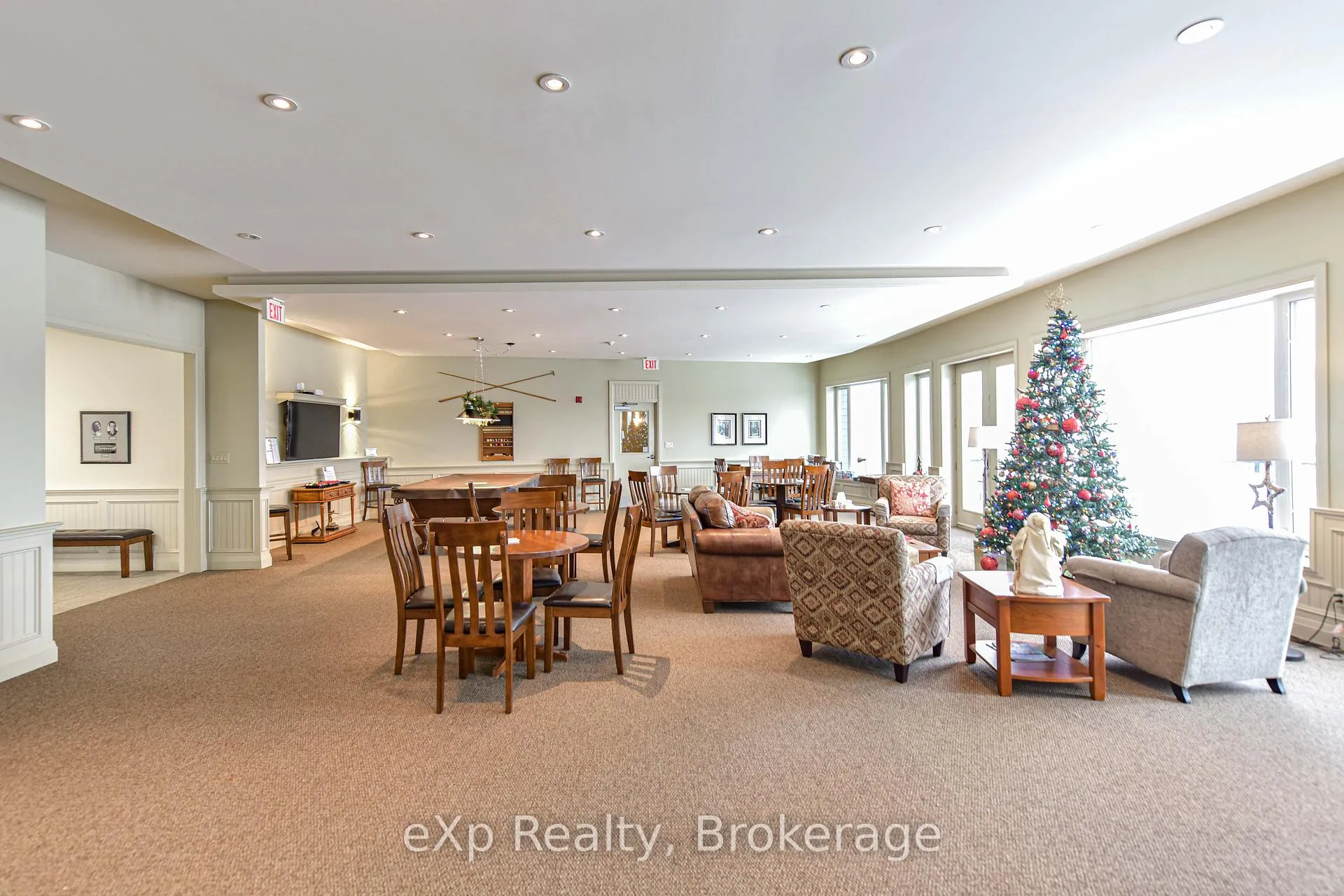 Photo 26 of Unit B/311, 10 Kimberley Avenue, Bracebridge, Macaulay — HOMEH