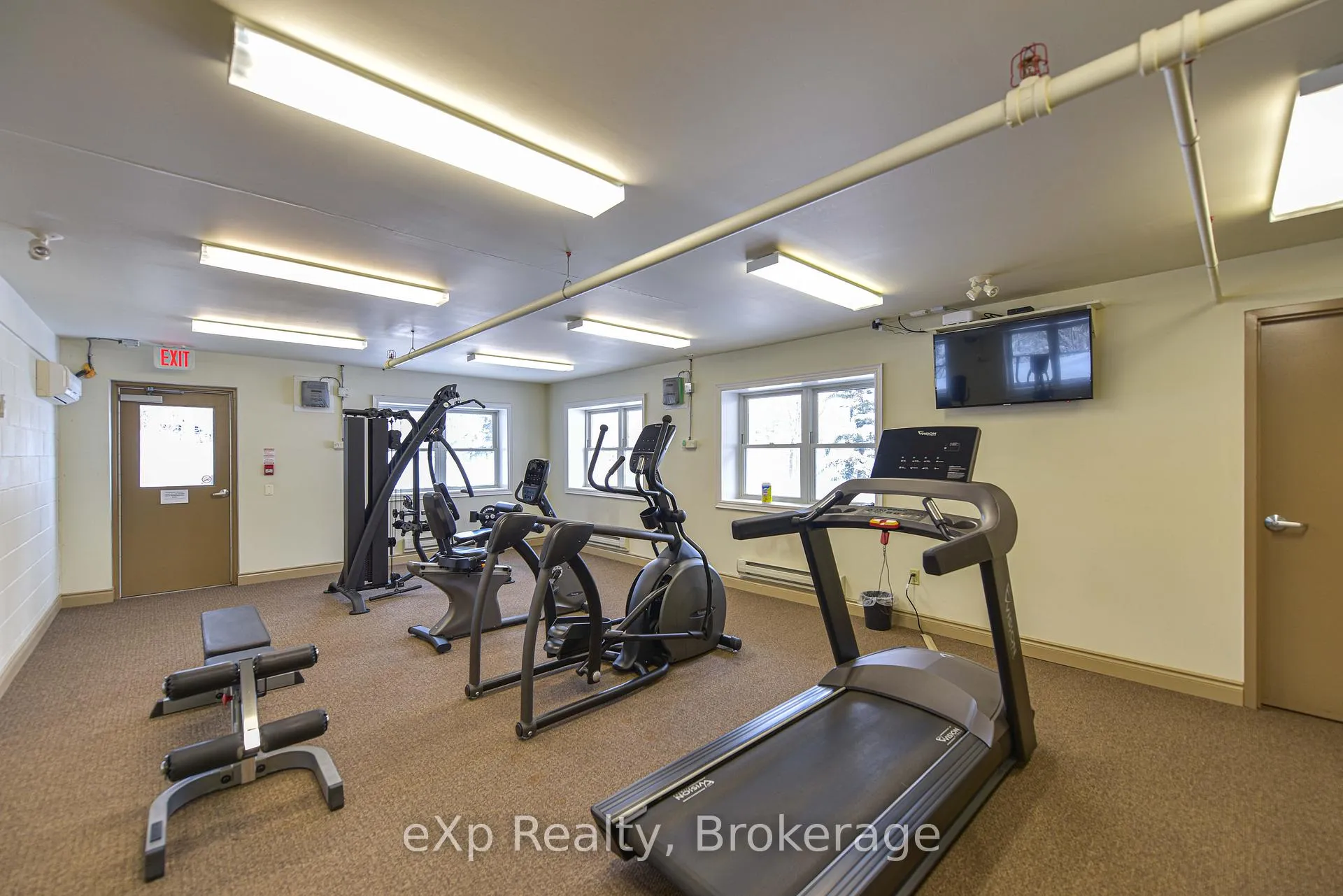 Photo 31 of Unit B/311, 10 Kimberley Avenue, Bracebridge, Macaulay — HOMEH