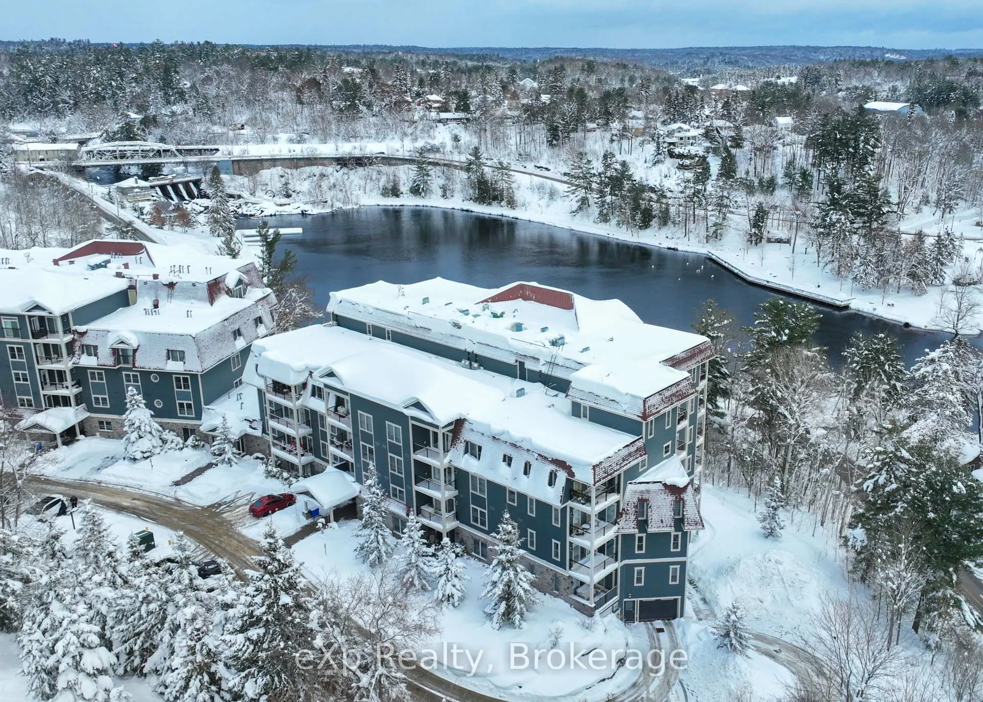 Photo 35 of Unit B/311, 10 Kimberley Avenue, Bracebridge, Macaulay — HOMEH