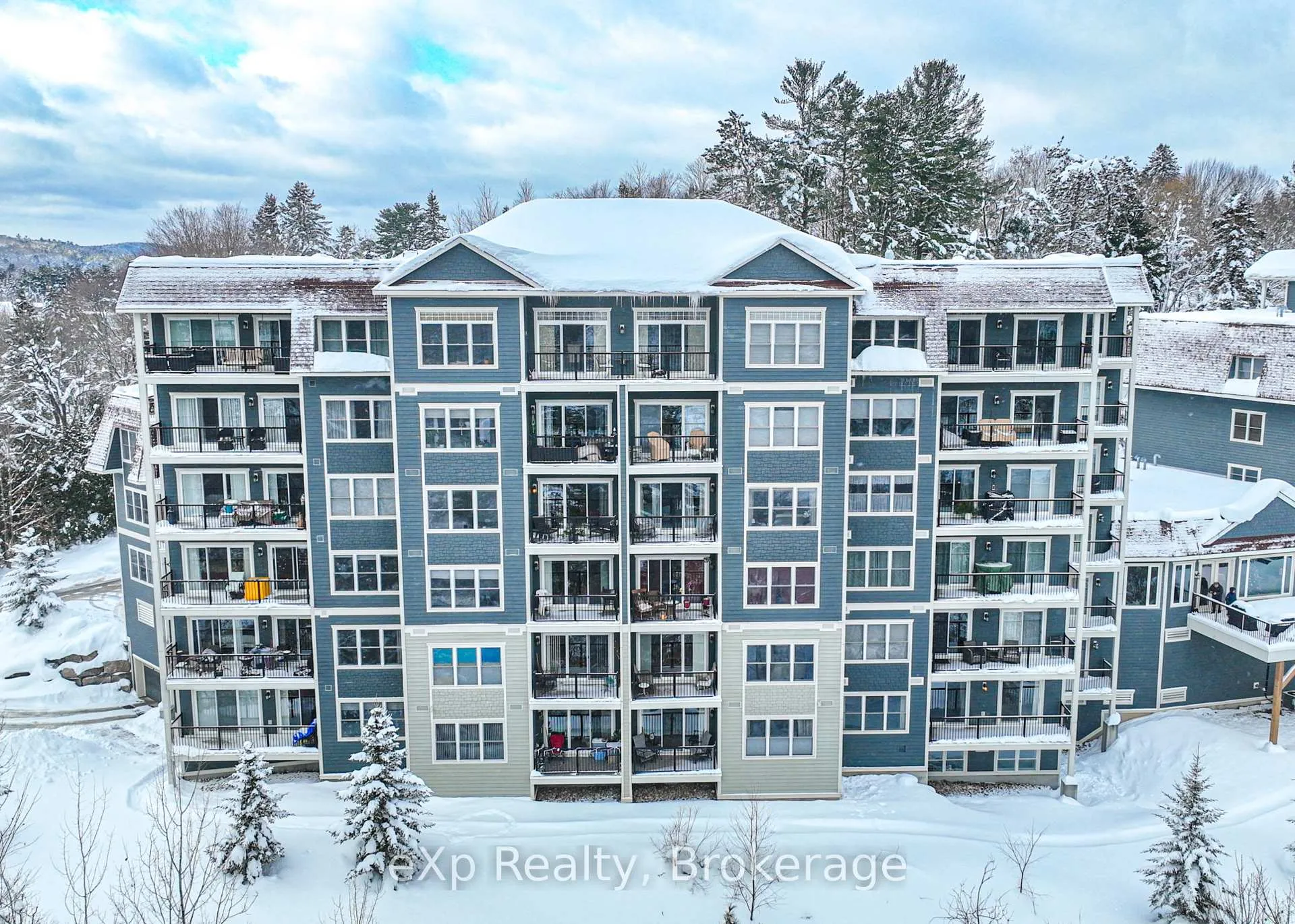 Photo 36 of Unit B/311, 10 Kimberley Avenue, Bracebridge, Macaulay — HOMEH