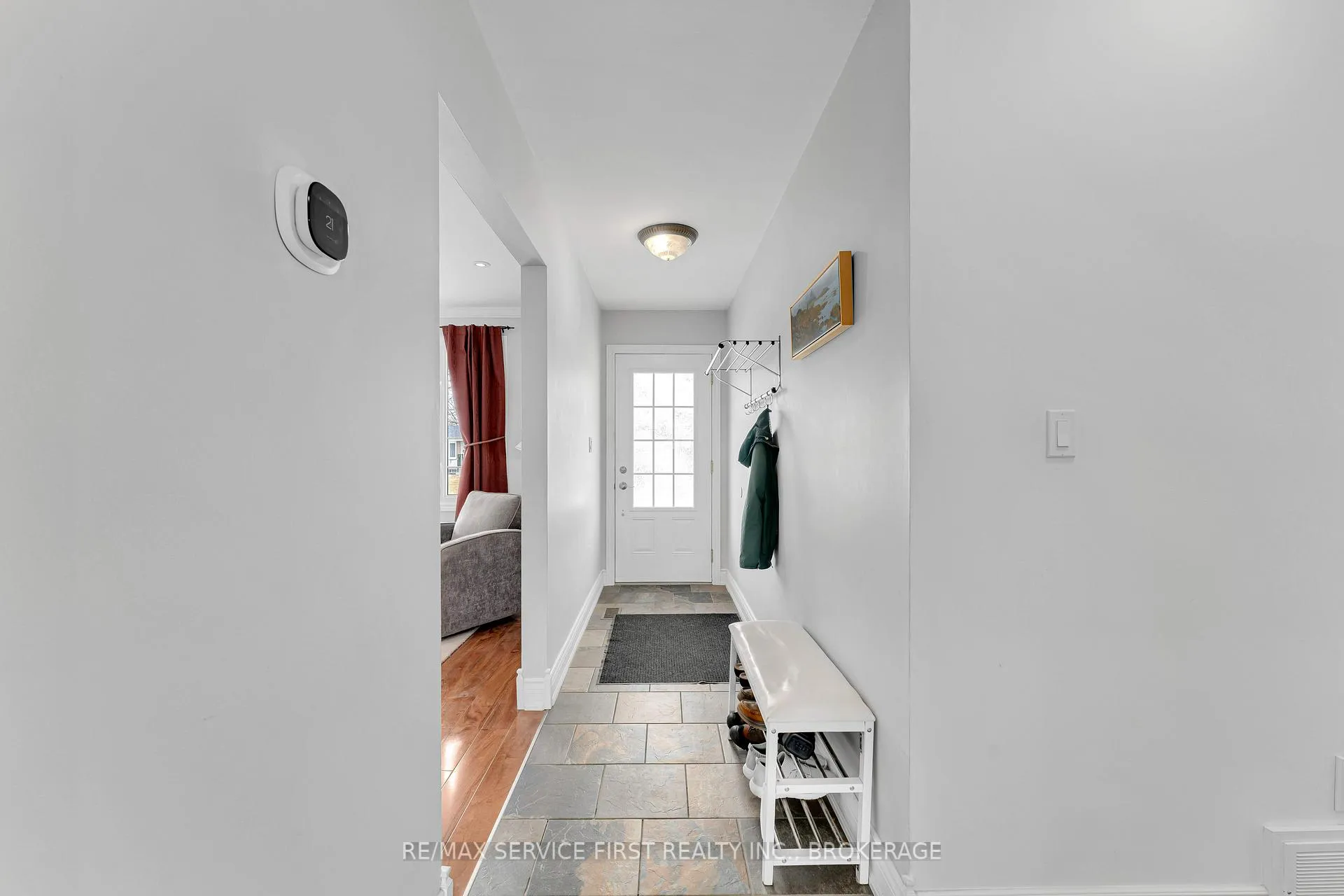 Photo 3 of 116 Cairn Grove, Kingston, City Southwest — HOMEH