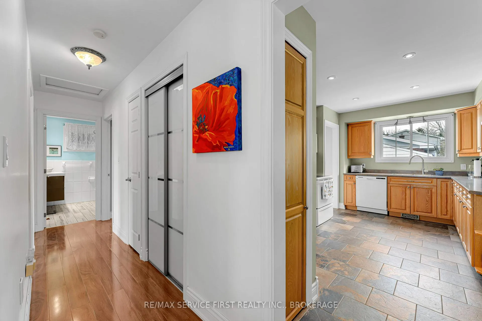 Photo 15 of 116 Cairn Grove, Kingston, City Southwest — HOMEH