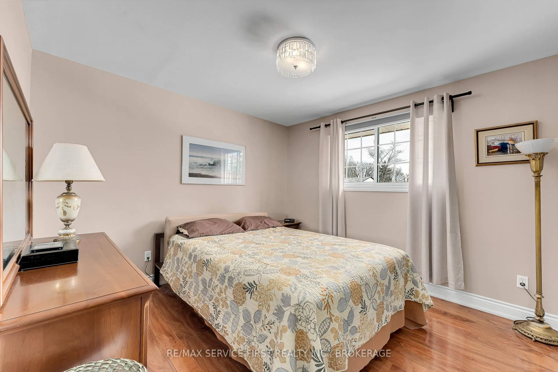 Photo 16 of 116 Cairn Grove, Kingston, City Southwest — HOMEH