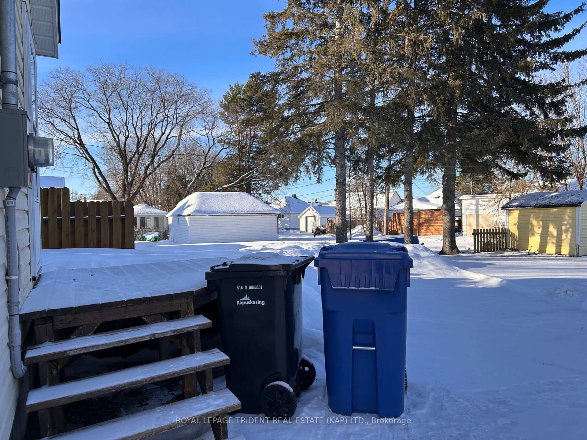 Photo 3 of 24 Aurora Avenue, Kapuskasing — HOMEH