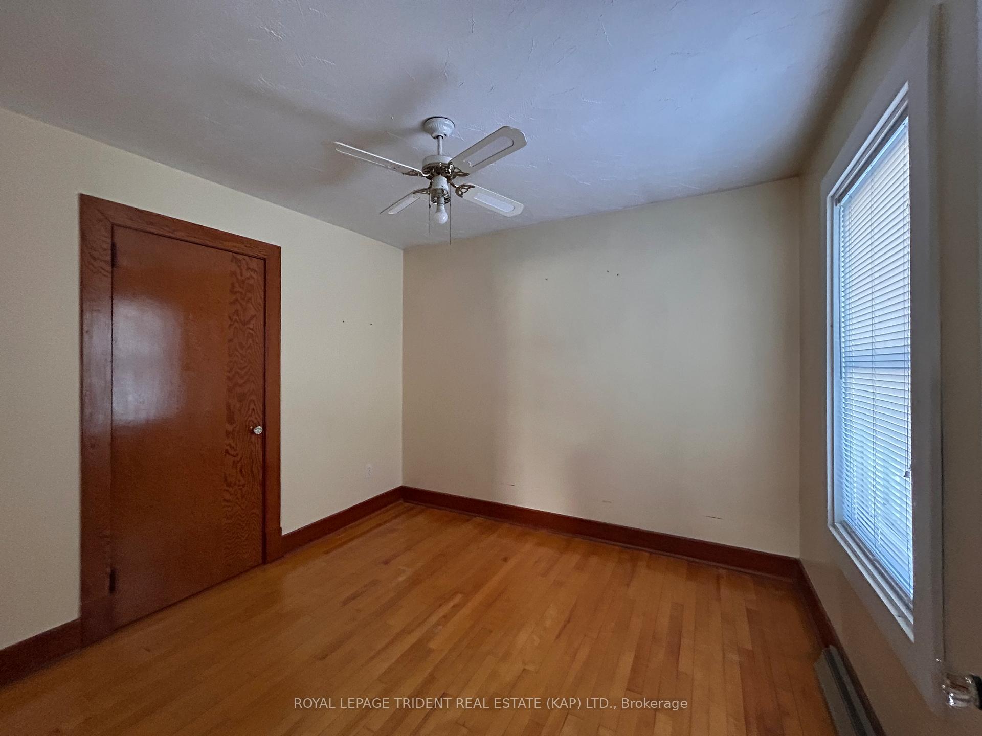 Photo 15 of 24 Aurora Avenue, Kapuskasing — HOMEH