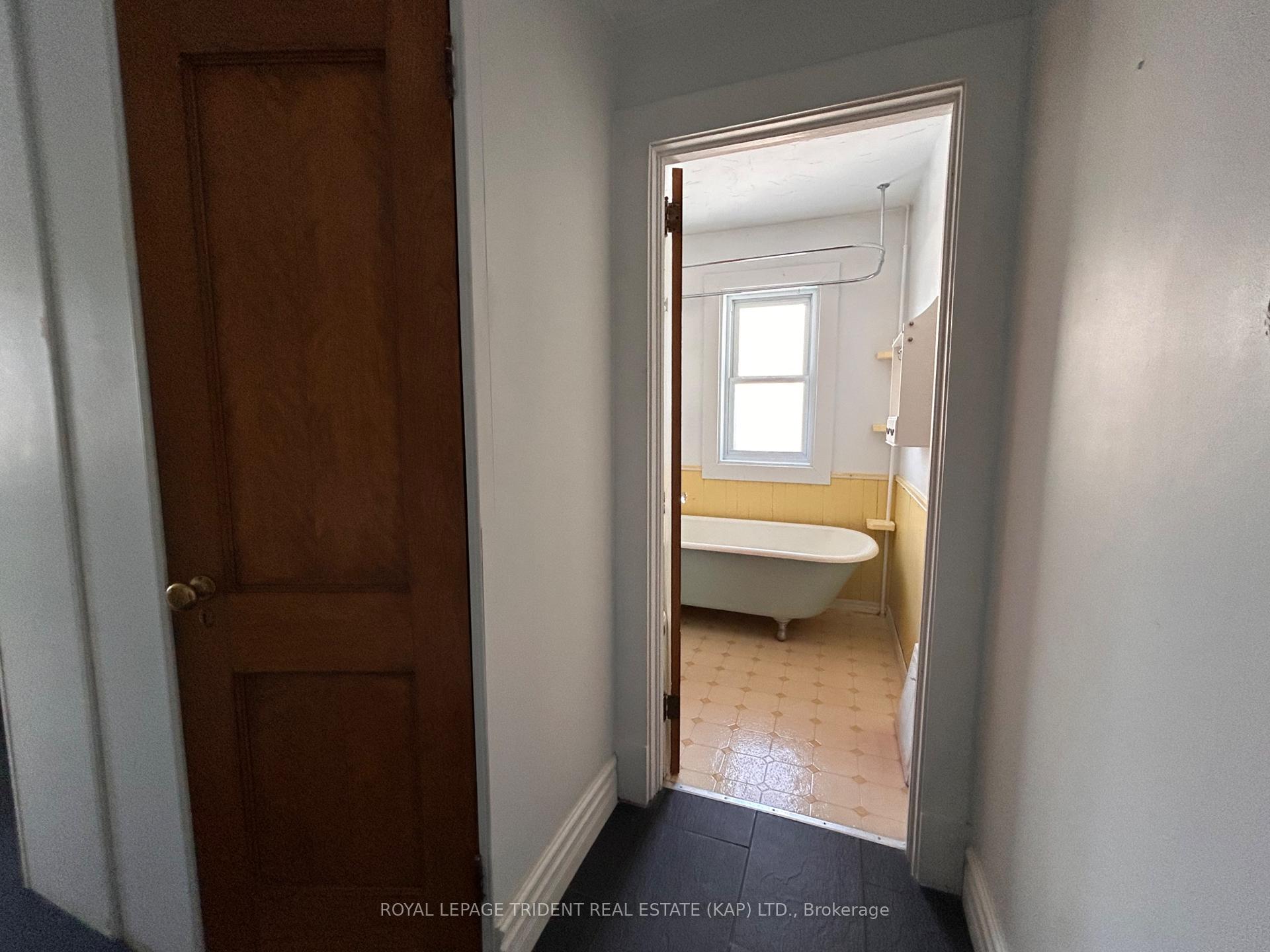 Photo 19 of 24 Aurora Avenue, Kapuskasing — HOMEH