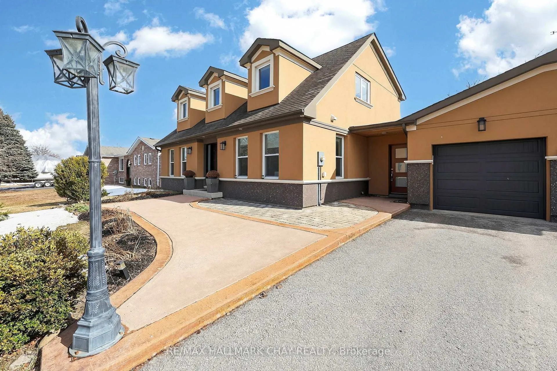 Photo 3 of 2151 Hughes Drive, Innisfil, Gilford — HOMEH