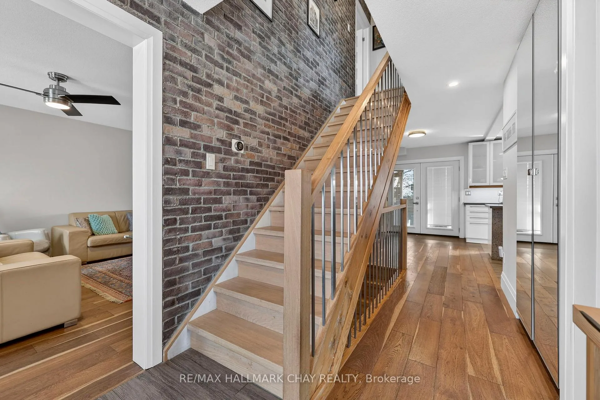 Photo 5 of 2151 Hughes Drive, Innisfil, Gilford — HOMEH