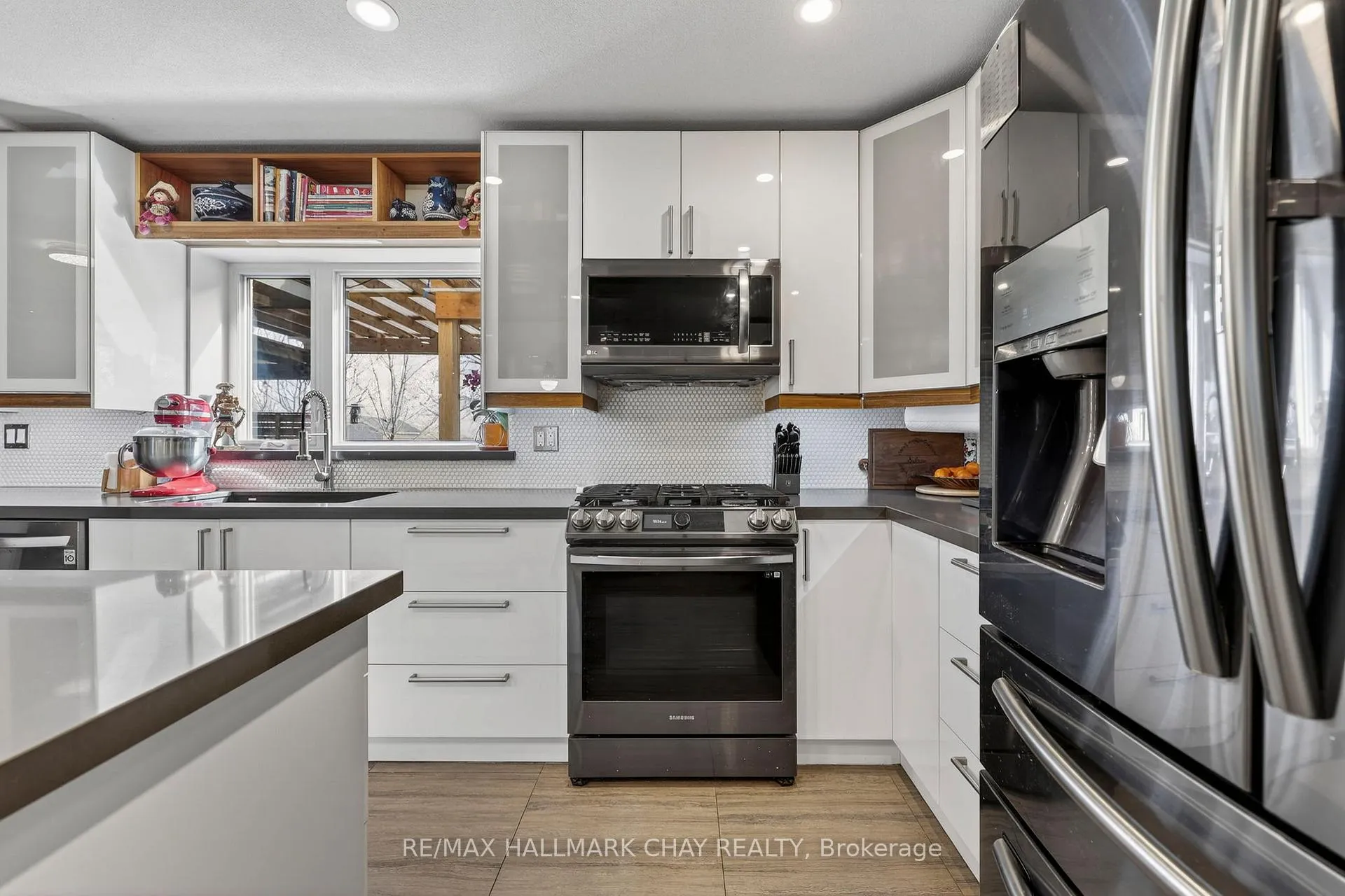 Photo 10 of 2151 Hughes Drive, Innisfil, Gilford — HOMEH