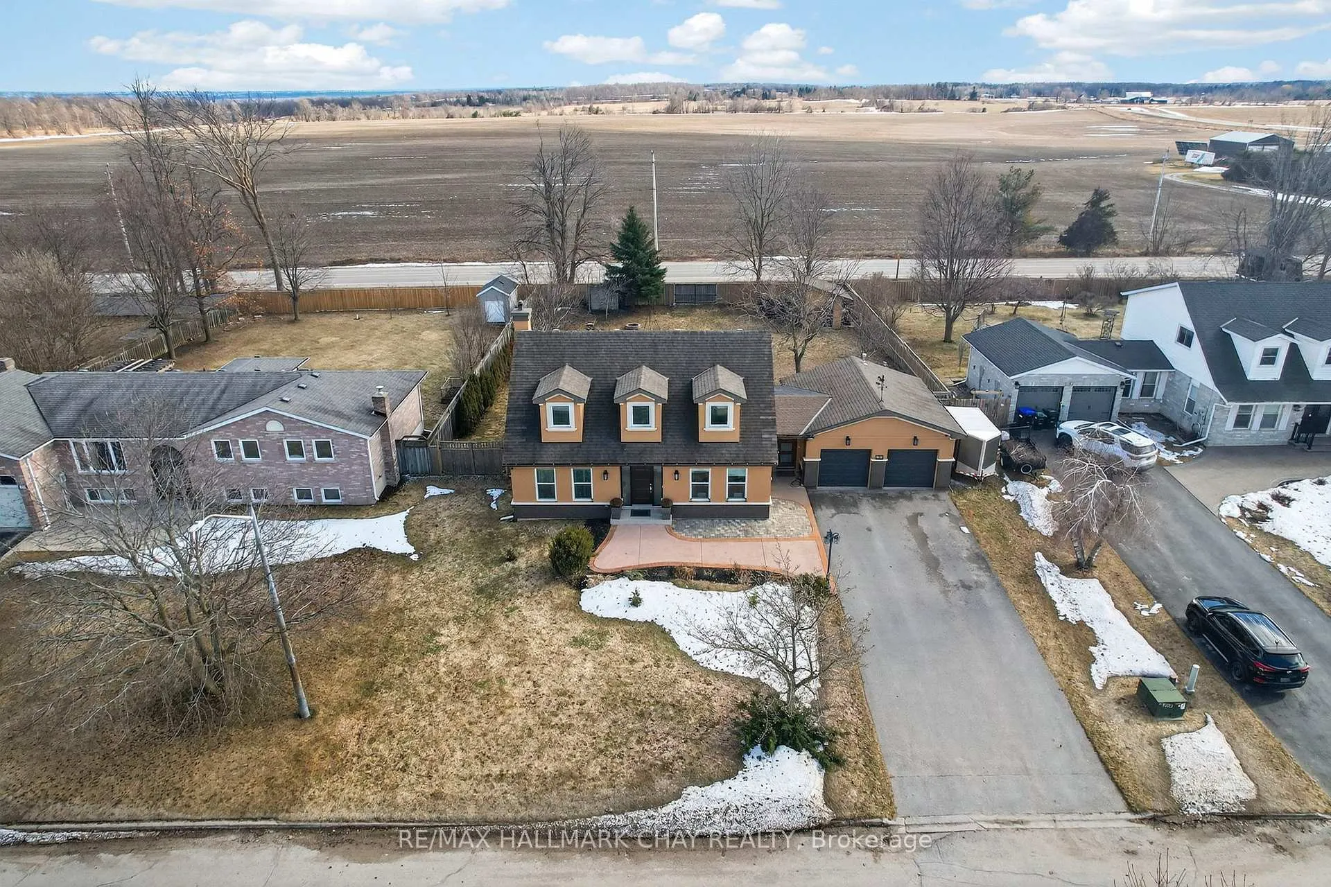 Photo 47 of 2151 Hughes Drive, Innisfil, Gilford — HOMEH