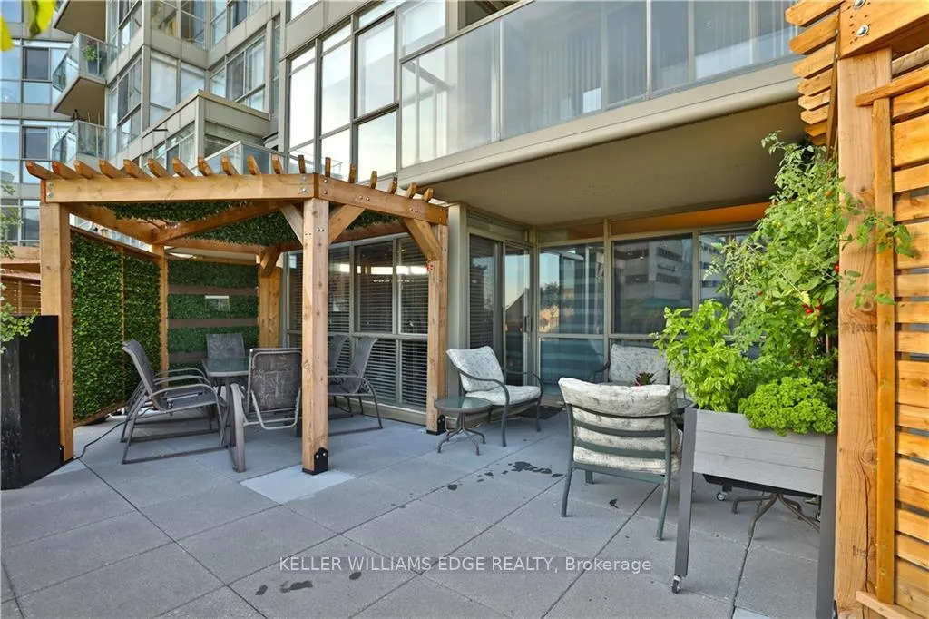 Photo 14 of Unit 306, 415 Locust Street, Burlington, Brant — HOMEH