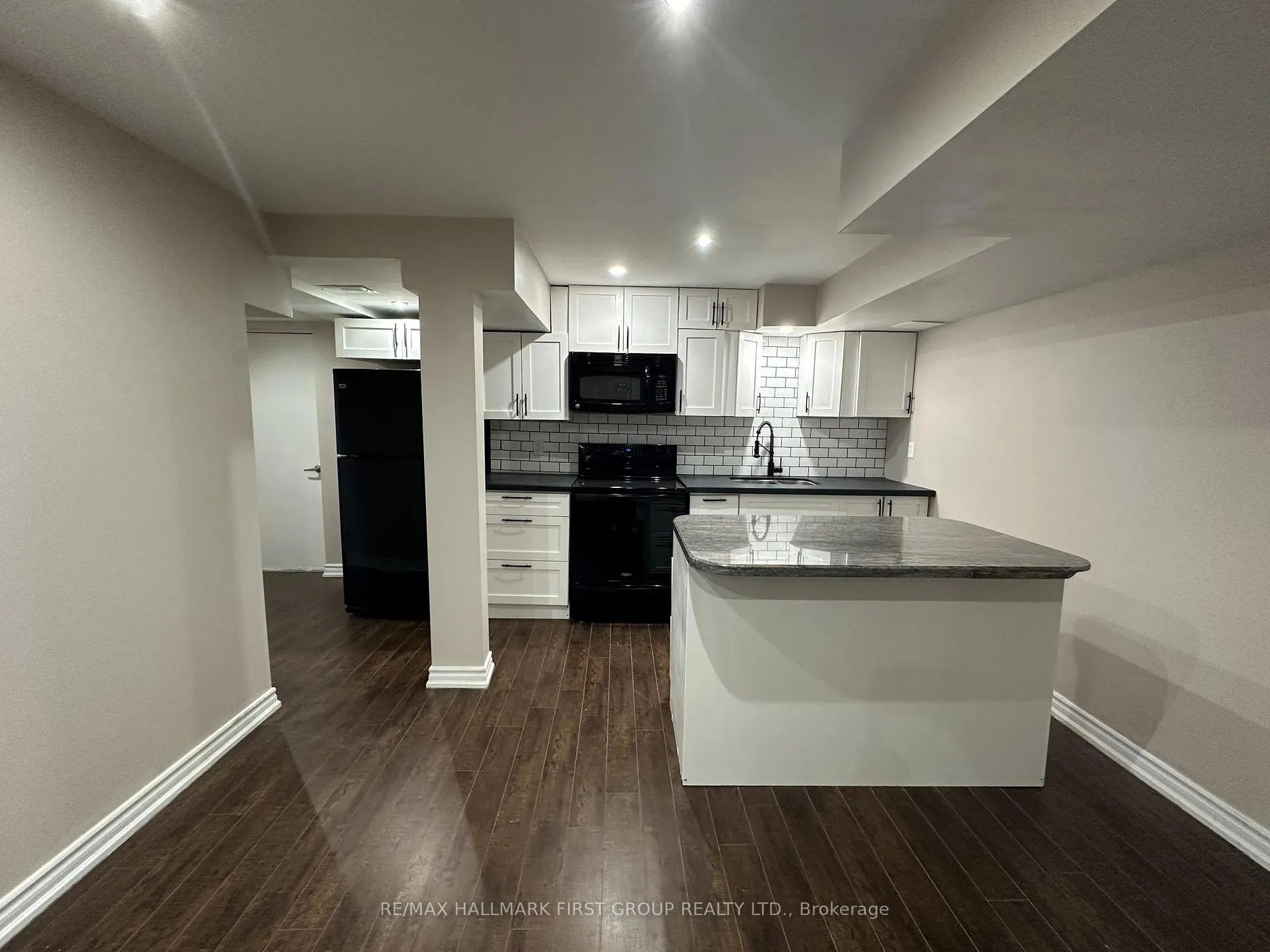 Photo 4 of Unit Lower, 3 Stackstone Road, Markham, Cornell — HOMEH