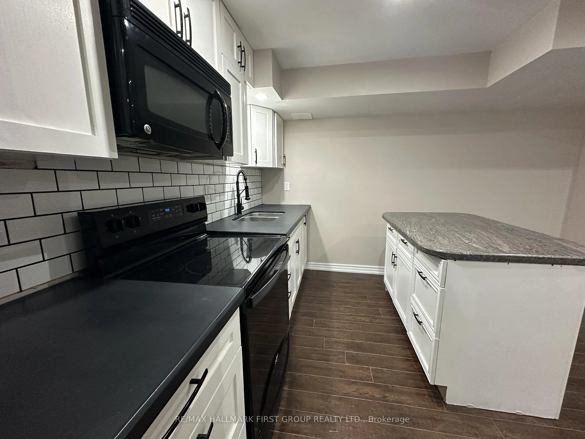 Photo 5 of Unit Lower, 3 Stackstone Road, Markham, Cornell — HOMEH
