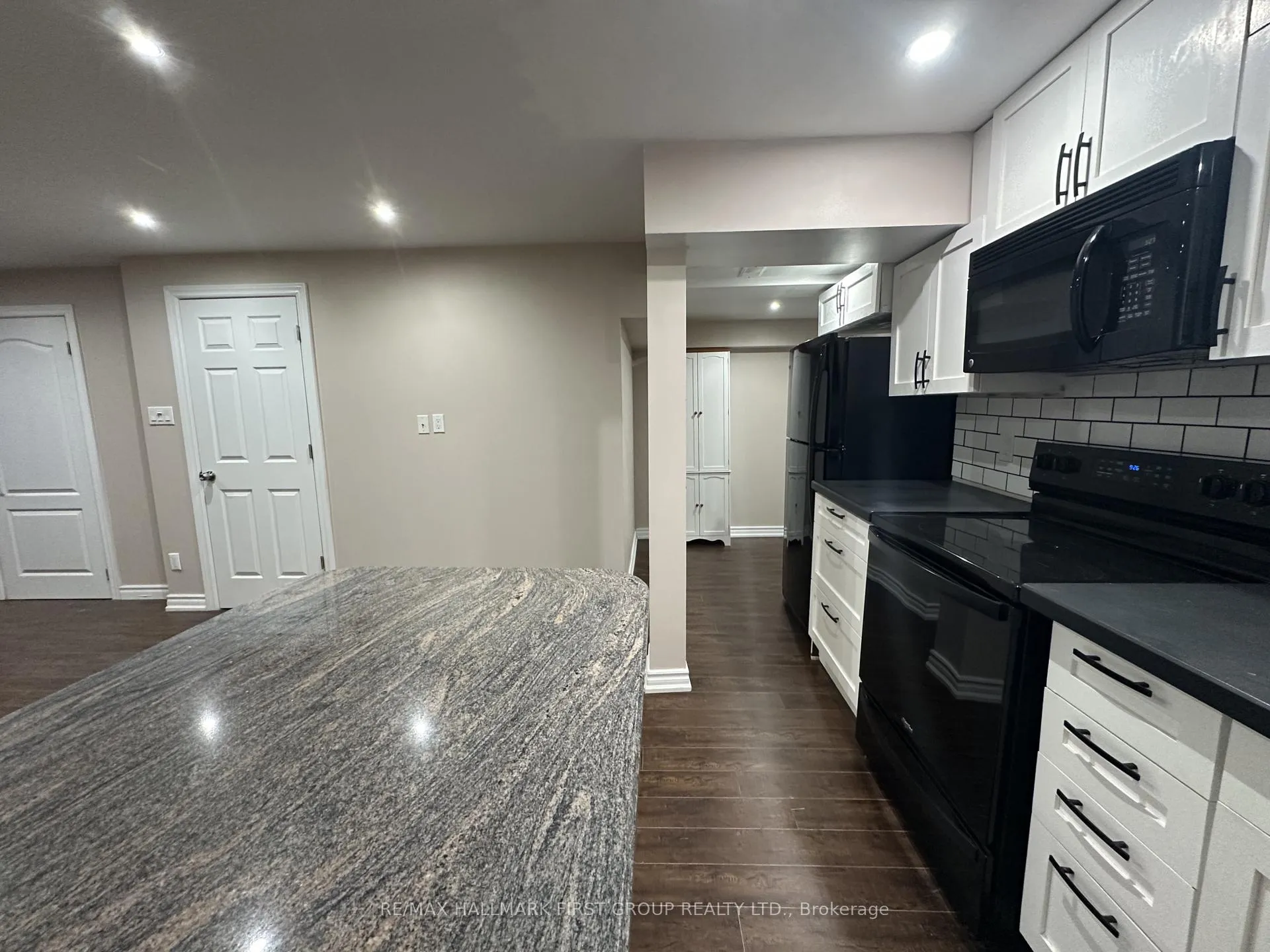 Photo 6 of Unit Lower, 3 Stackstone Road, Markham, Cornell — HOMEH