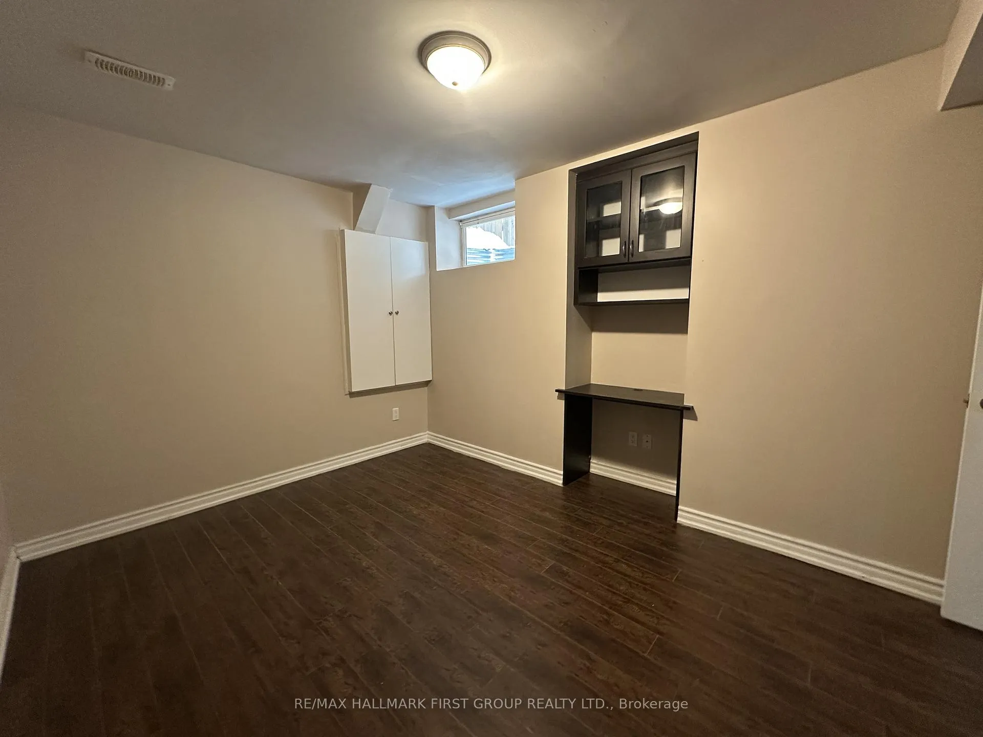 Photo 17 of Unit Lower, 3 Stackstone Road, Markham, Cornell — HOMEH