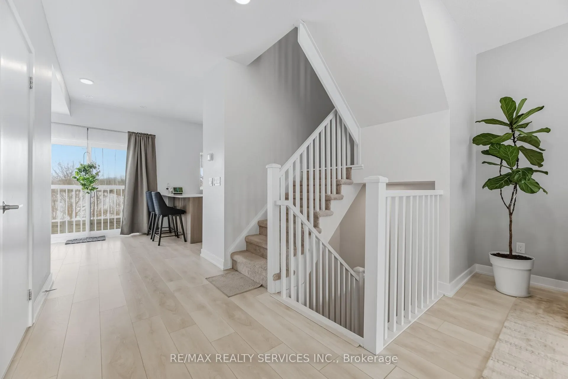 Photo 9 of Unit 80, 1121 Cooke Boulevard, Burlington, LaSalle — HOMEH