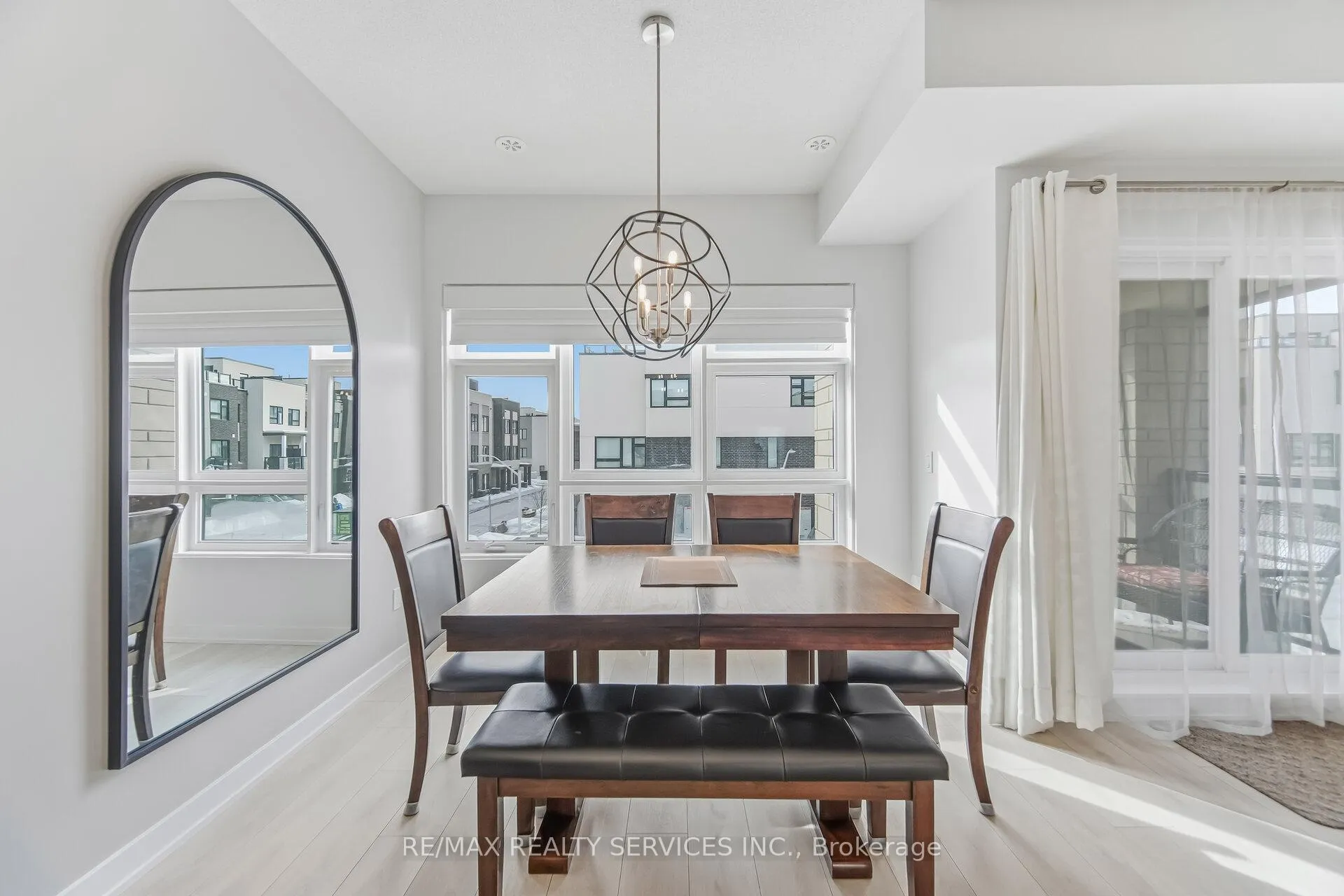 Photo 14 of Unit 80, 1121 Cooke Boulevard, Burlington, LaSalle — HOMEH