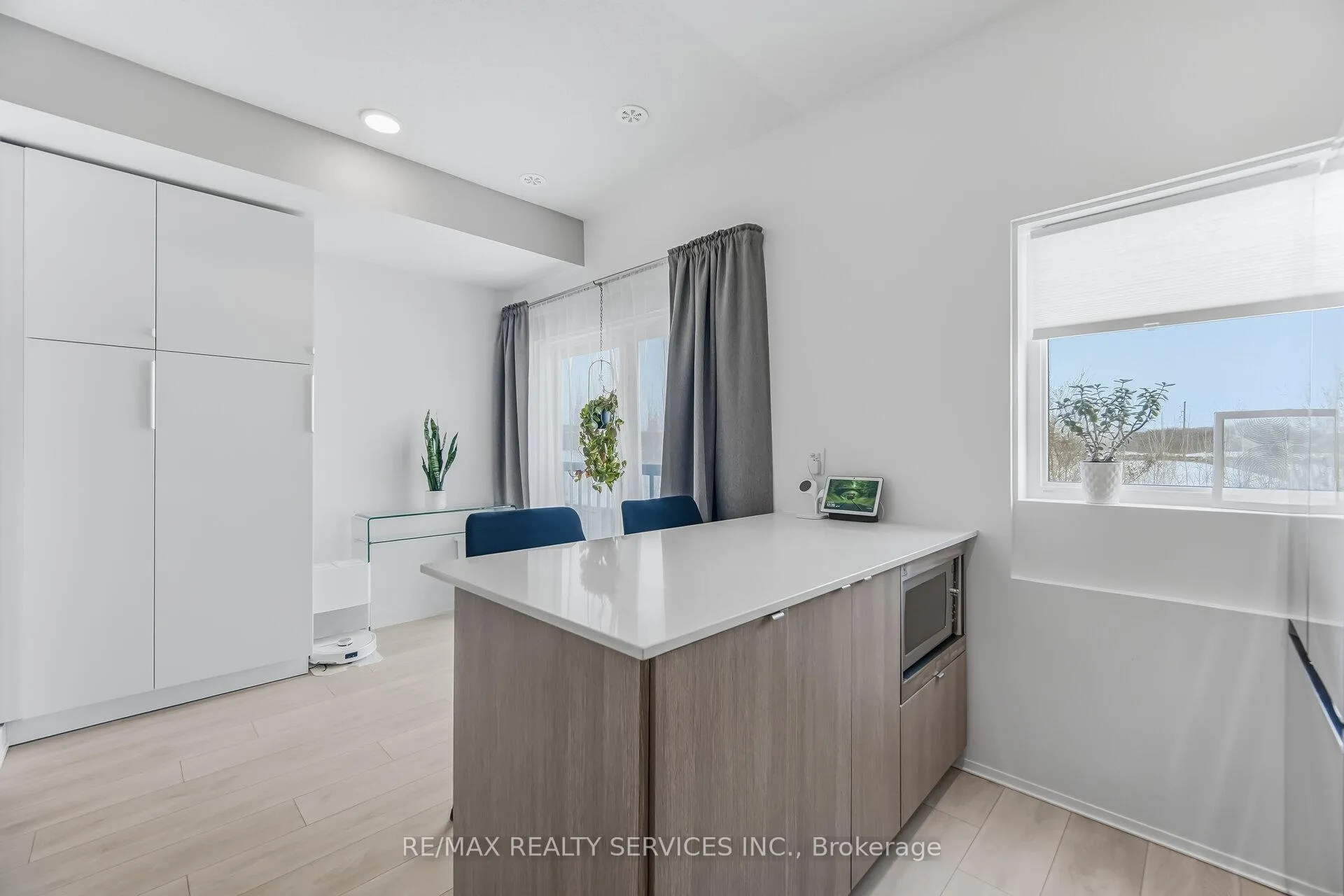 Photo 24 of Unit 80, 1121 Cooke Boulevard, Burlington, LaSalle — HOMEH