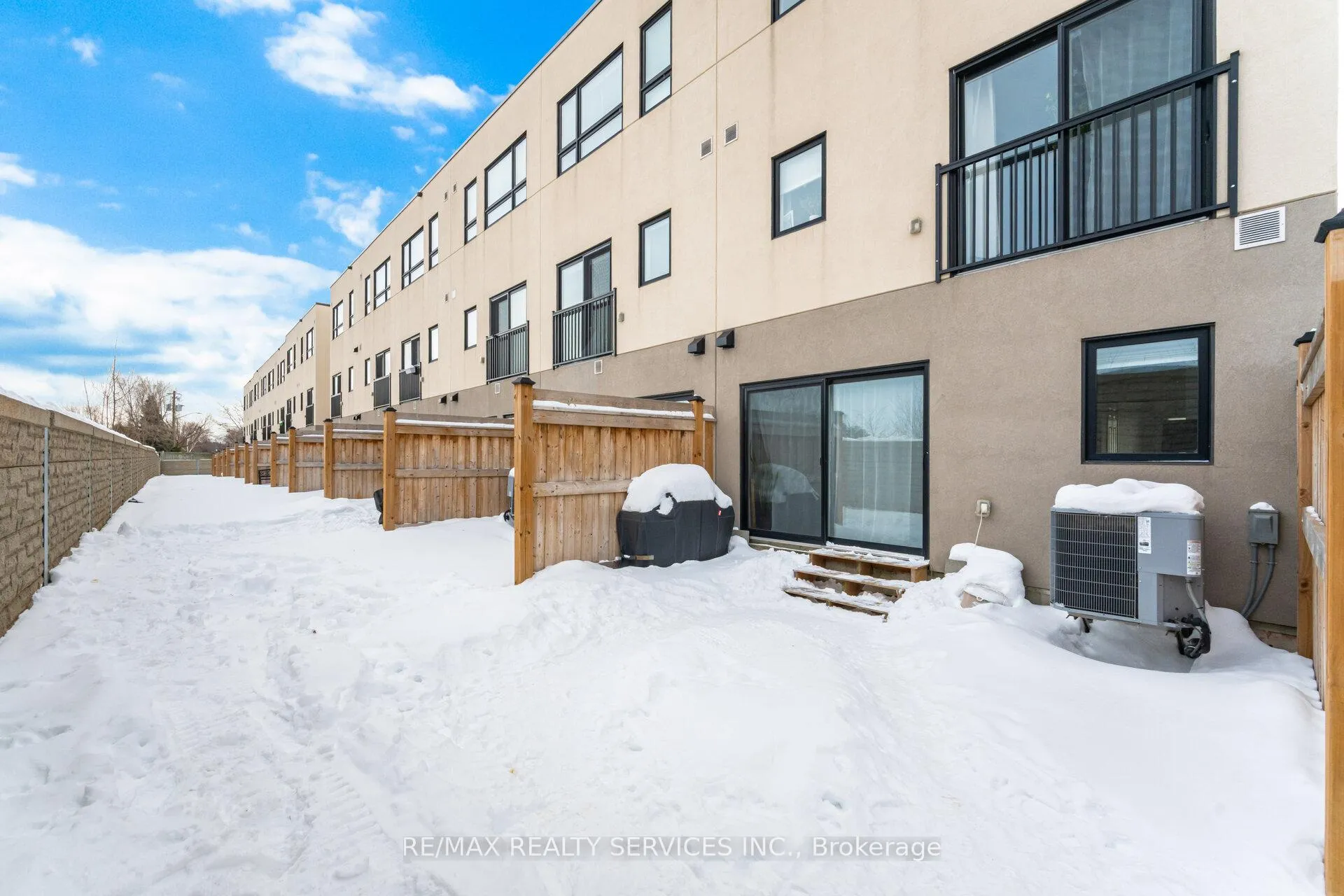 Photo 49 of Unit 80, 1121 Cooke Boulevard, Burlington, LaSalle — HOMEH