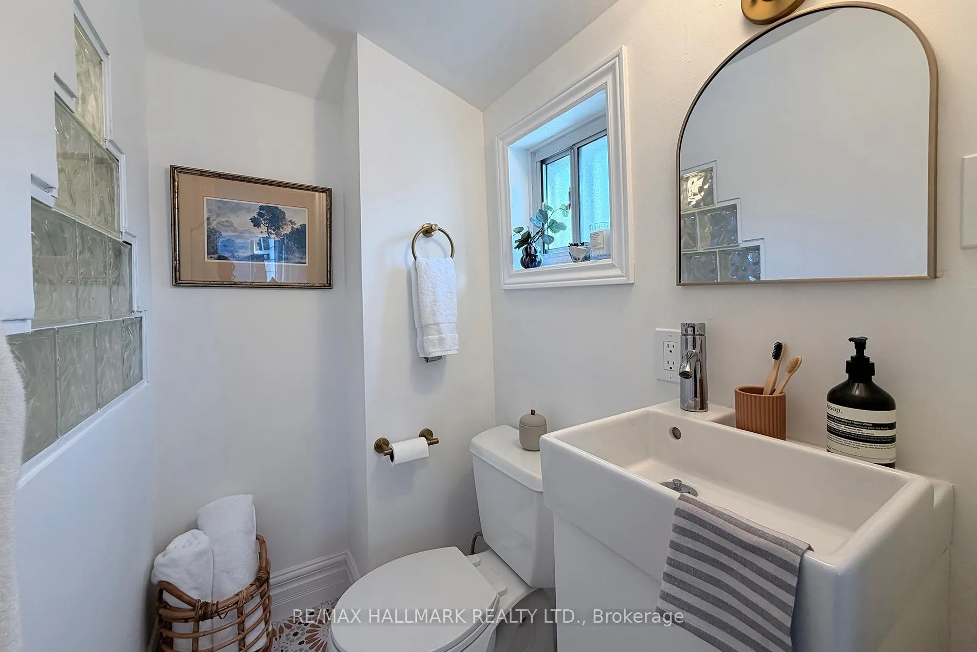 Photo 13 of 53 Craven Road, Toronto, Greenwood-Coxwell — HOMEH