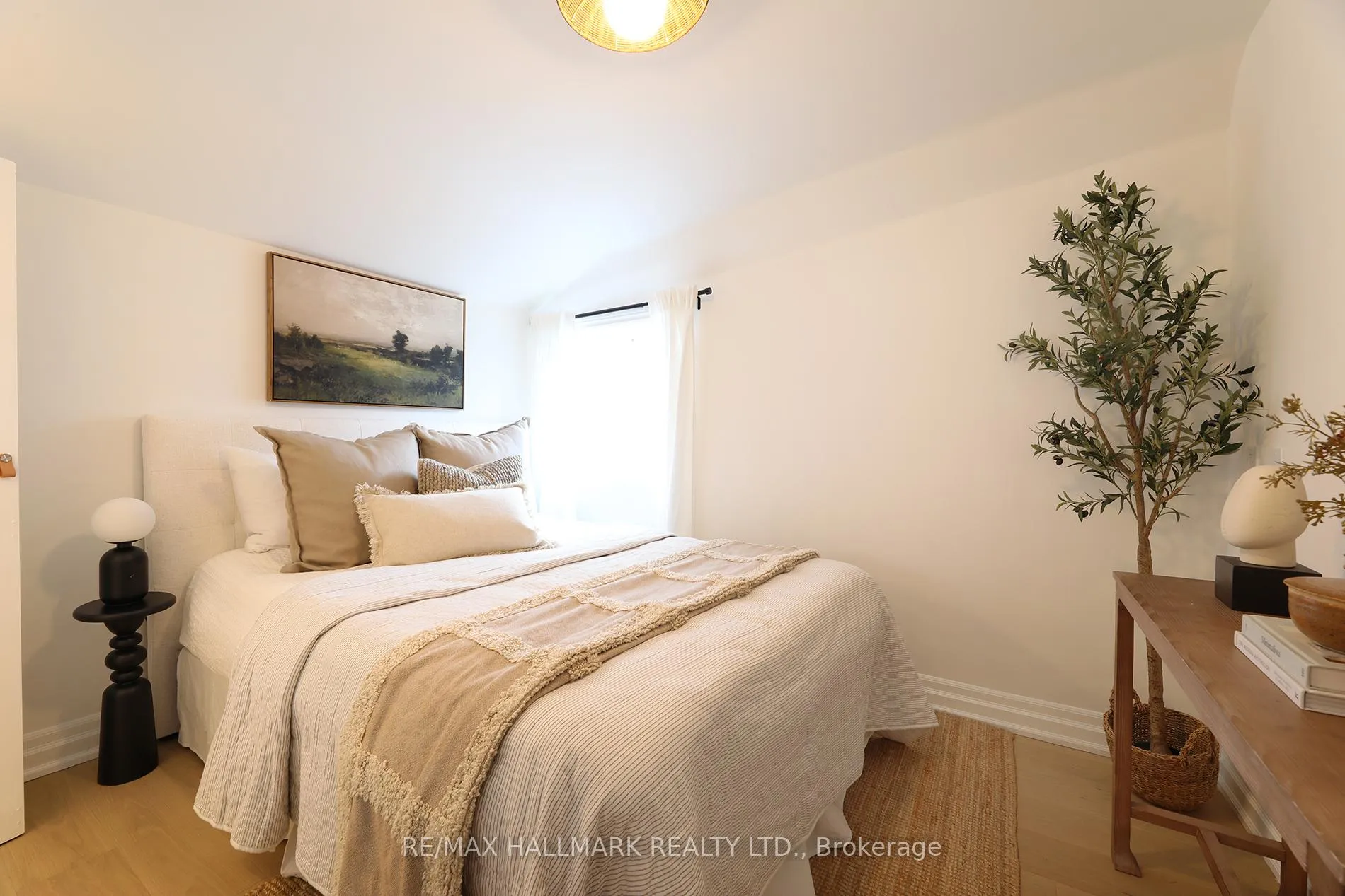Photo 14 of 53 Craven Road, Toronto, Greenwood-Coxwell — HOMEH