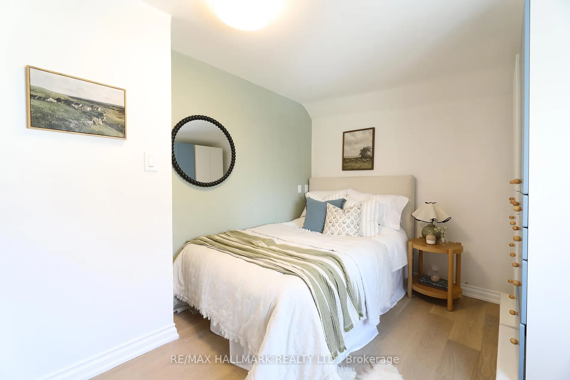 Photo 18 of 53 Craven Road, Toronto, Greenwood-Coxwell — HOMEH