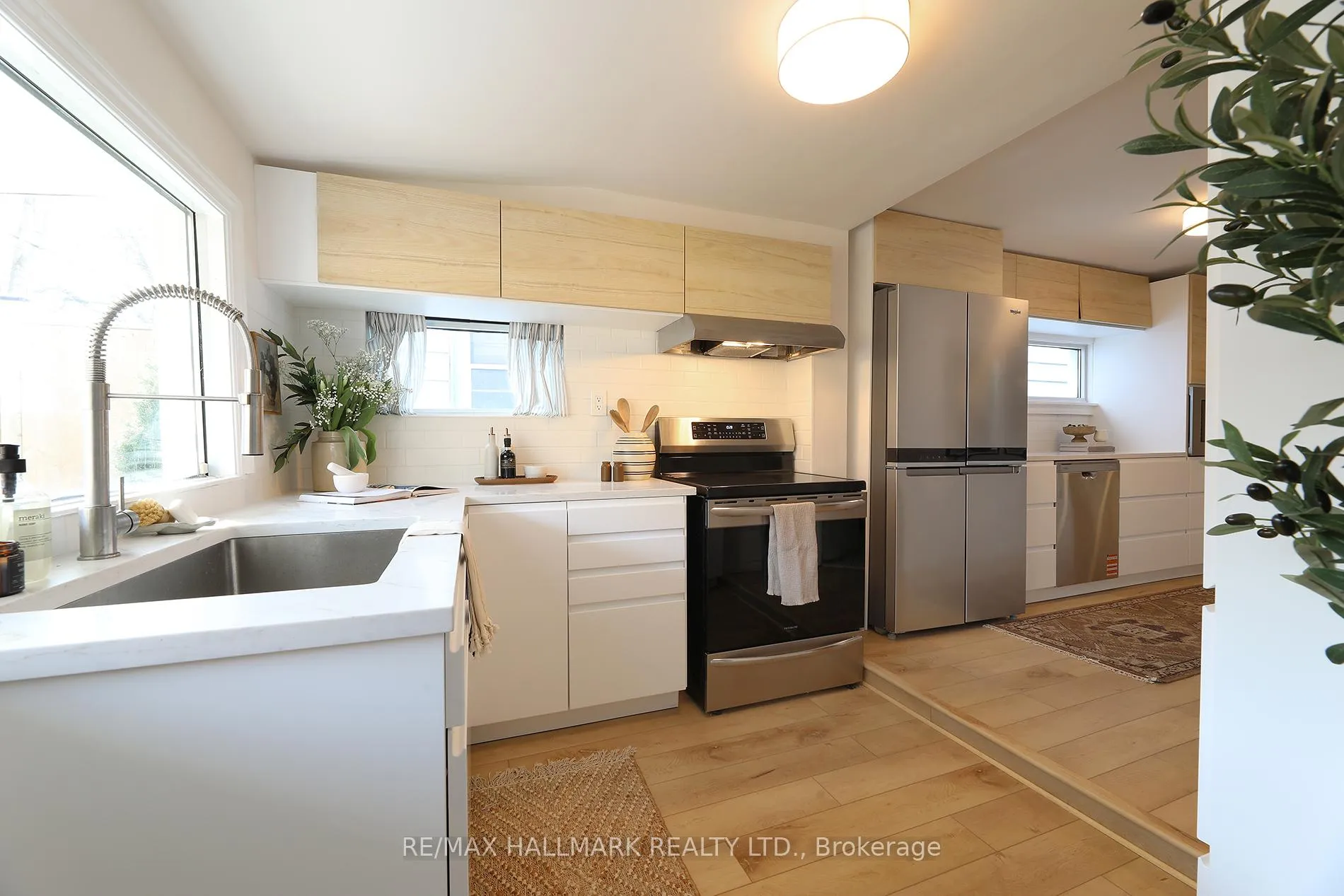 Photo 20 of 53 Craven Road, Toronto, Greenwood-Coxwell — HOMEH