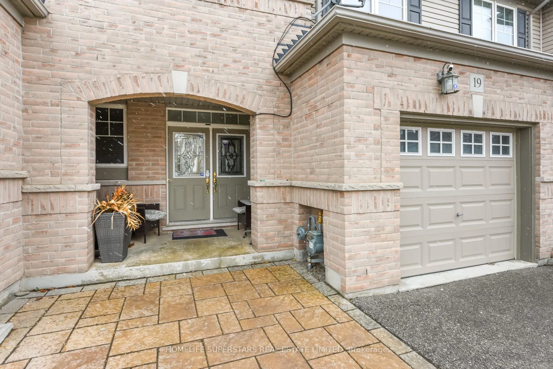 Photo 3 of Unit 19, 2019 Trawden Way, Oakville, Bronte Creek — HOMEH