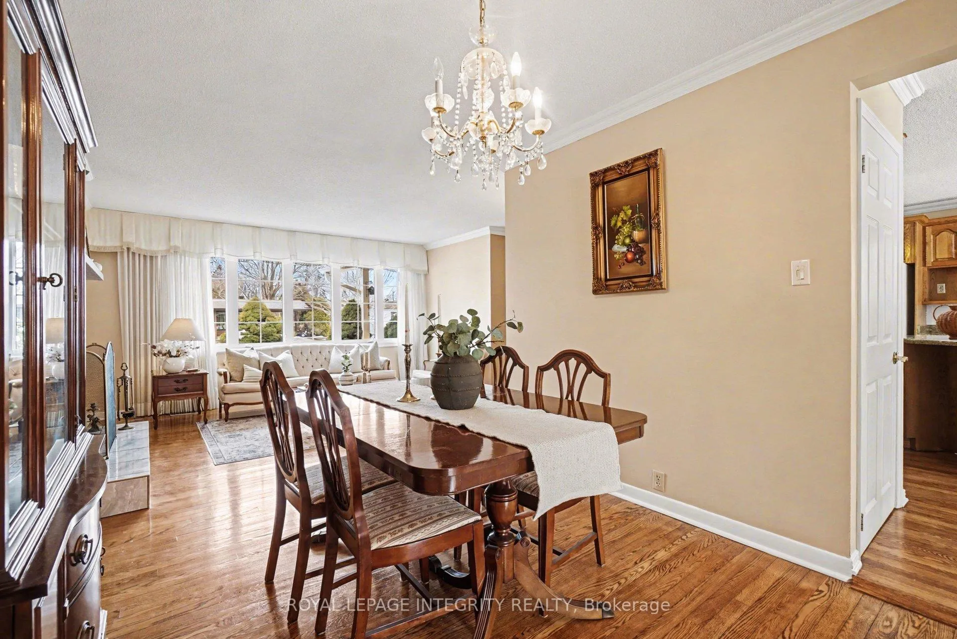 Photo 9 of 50 Higwood Drive, Ottawa, City View/Skyline/Fisher Heights/Parkwood Hills — HOMEH