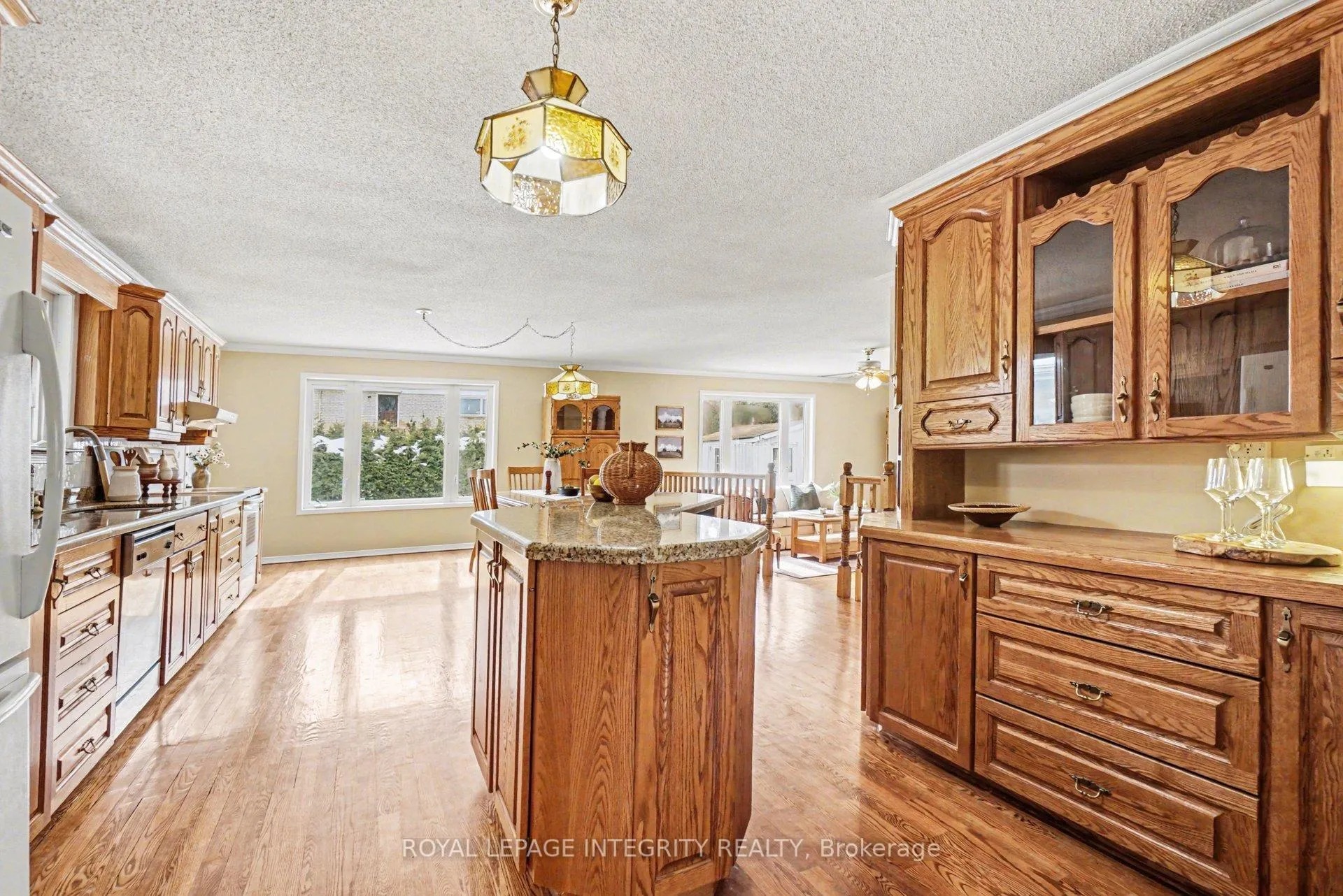 Photo 11 of 50 Higwood Drive, Ottawa, City View/Skyline/Fisher Heights/Parkwood Hills — HOMEH