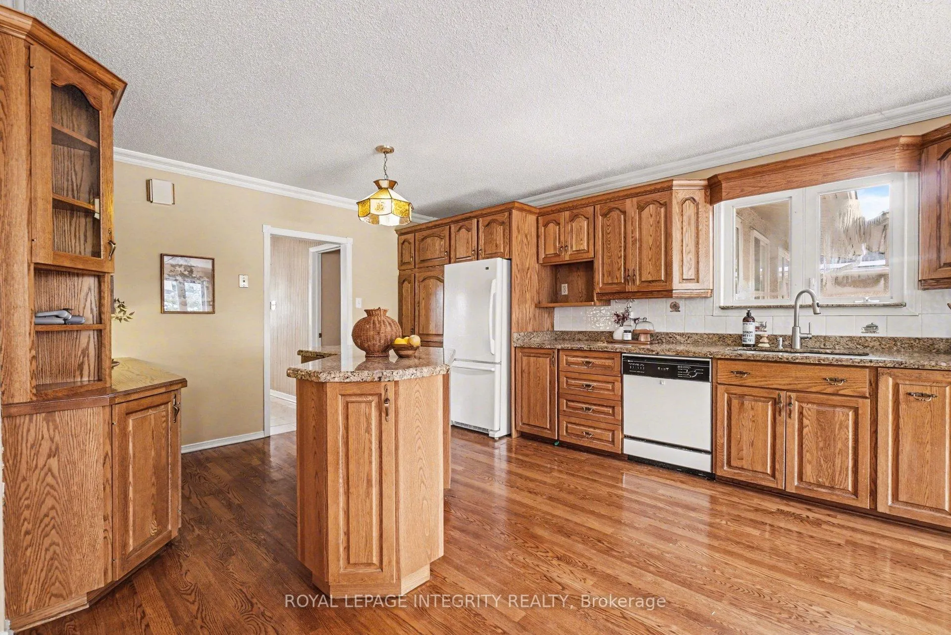 Photo 13 of 50 Higwood Drive, Ottawa, City View/Skyline/Fisher Heights/Parkwood Hills — HOMEH