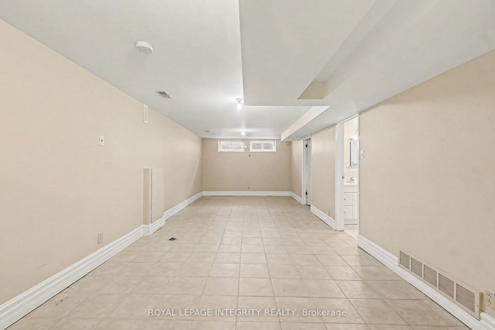Photo 25 of 50 Higwood Drive, Ottawa, City View/Skyline/Fisher Heights/Parkwood Hills — HOMEH