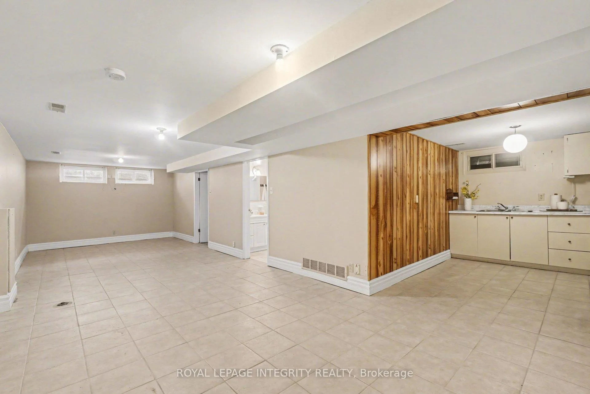 Photo 26 of 50 Higwood Drive, Ottawa, City View/Skyline/Fisher Heights/Parkwood Hills — HOMEH