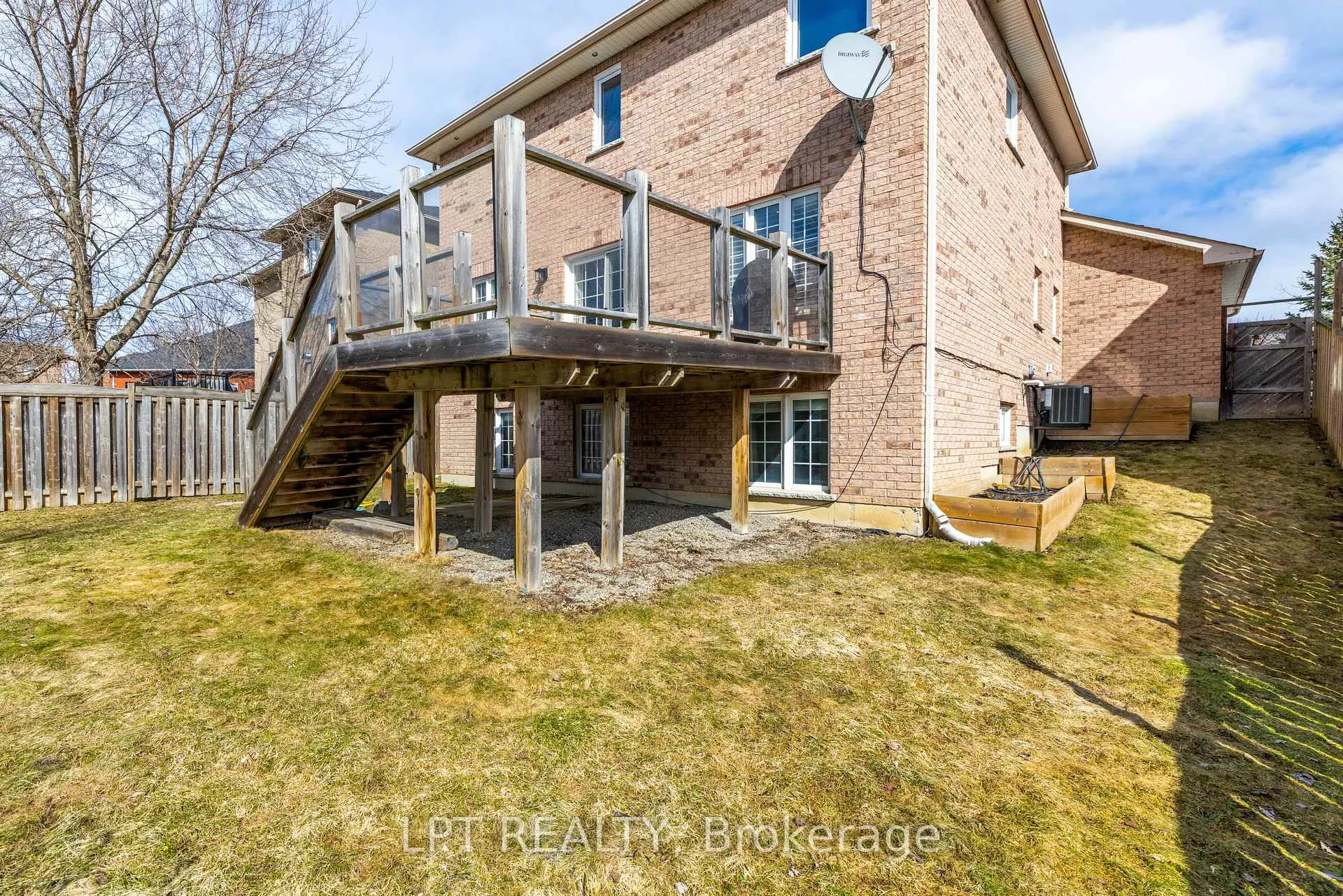 Photo 4 of 36 Ivygreen Road, Georgina, Keswick North — HOMEH