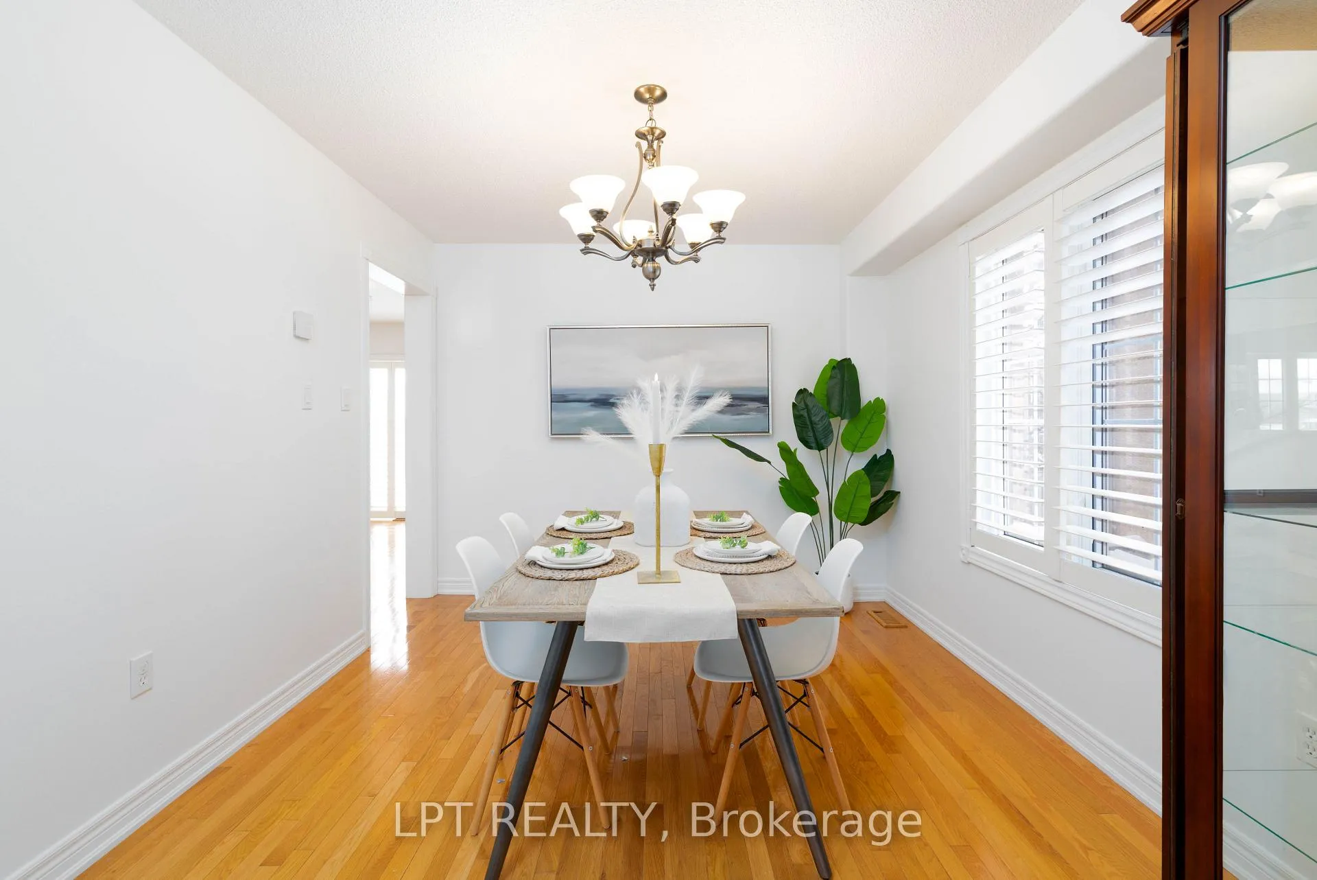 Photo 10 of 36 Ivygreen Road, Georgina, Keswick North — HOMEH