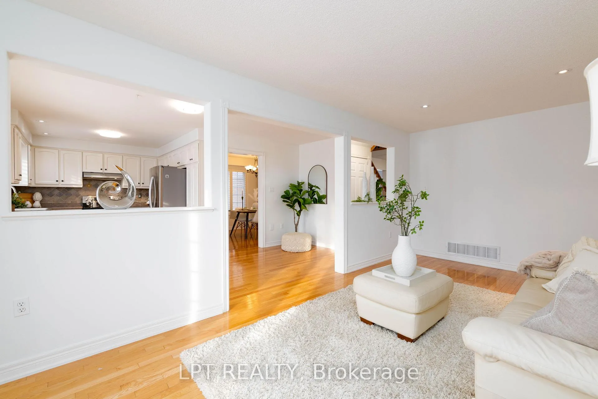 Photo 17 of 36 Ivygreen Road, Georgina, Keswick North — HOMEH