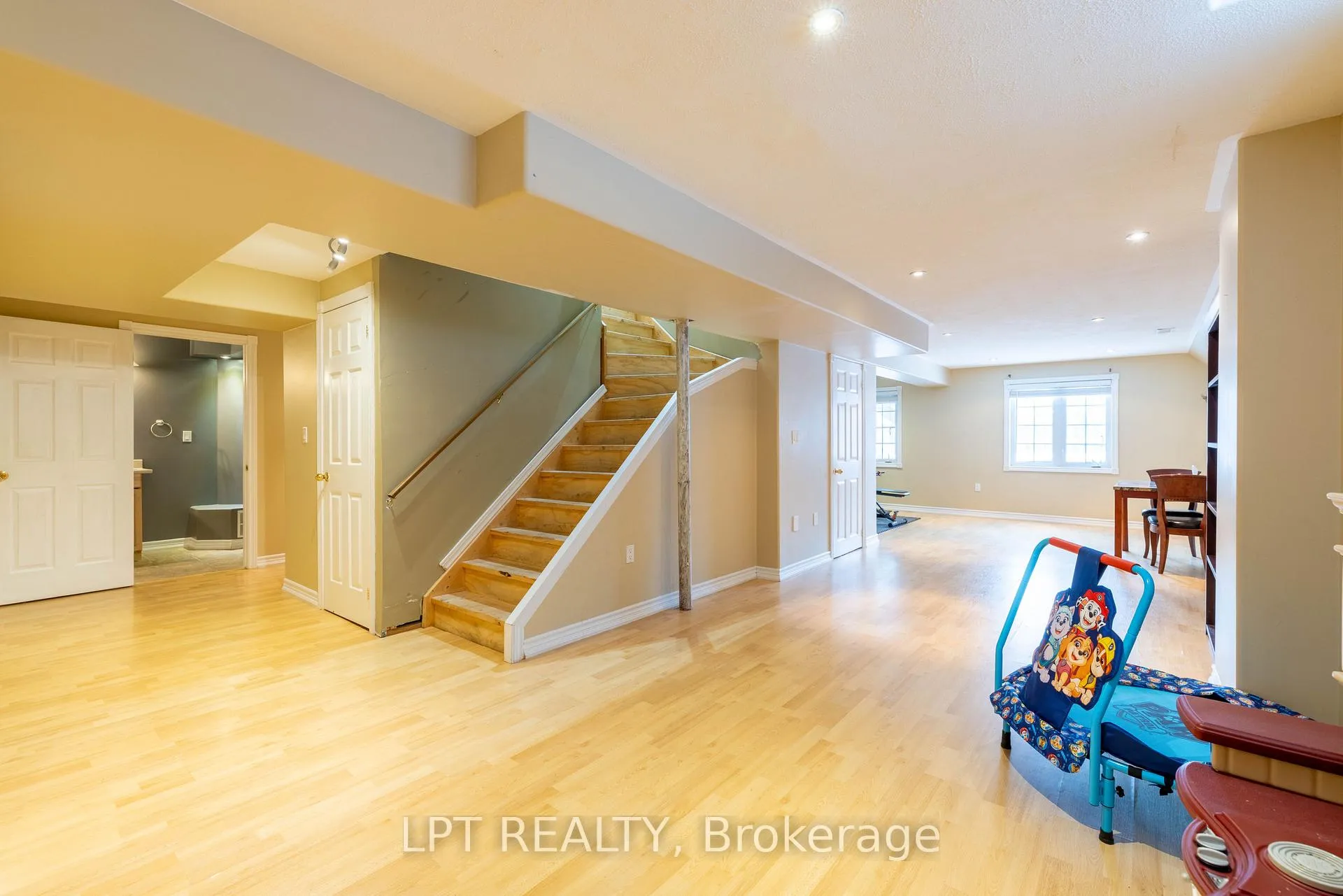 Photo 32 of 36 Ivygreen Road, Georgina, Keswick North — HOMEH